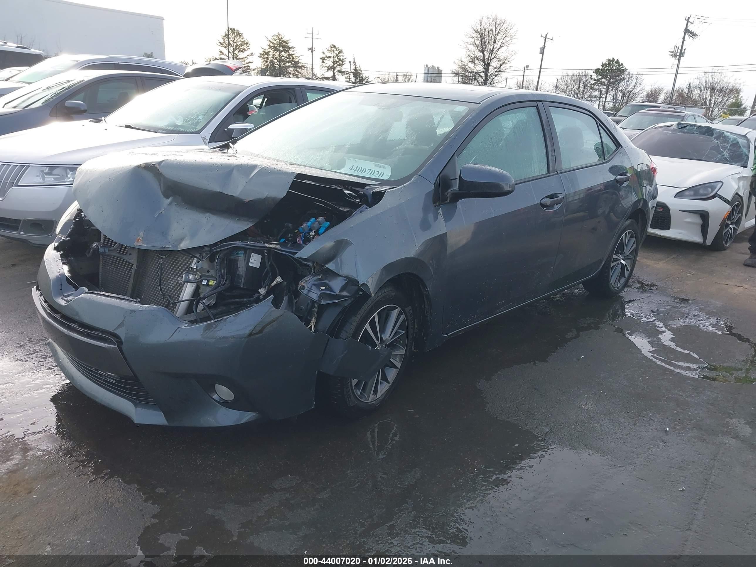 TOYOTA COROLLA image 2