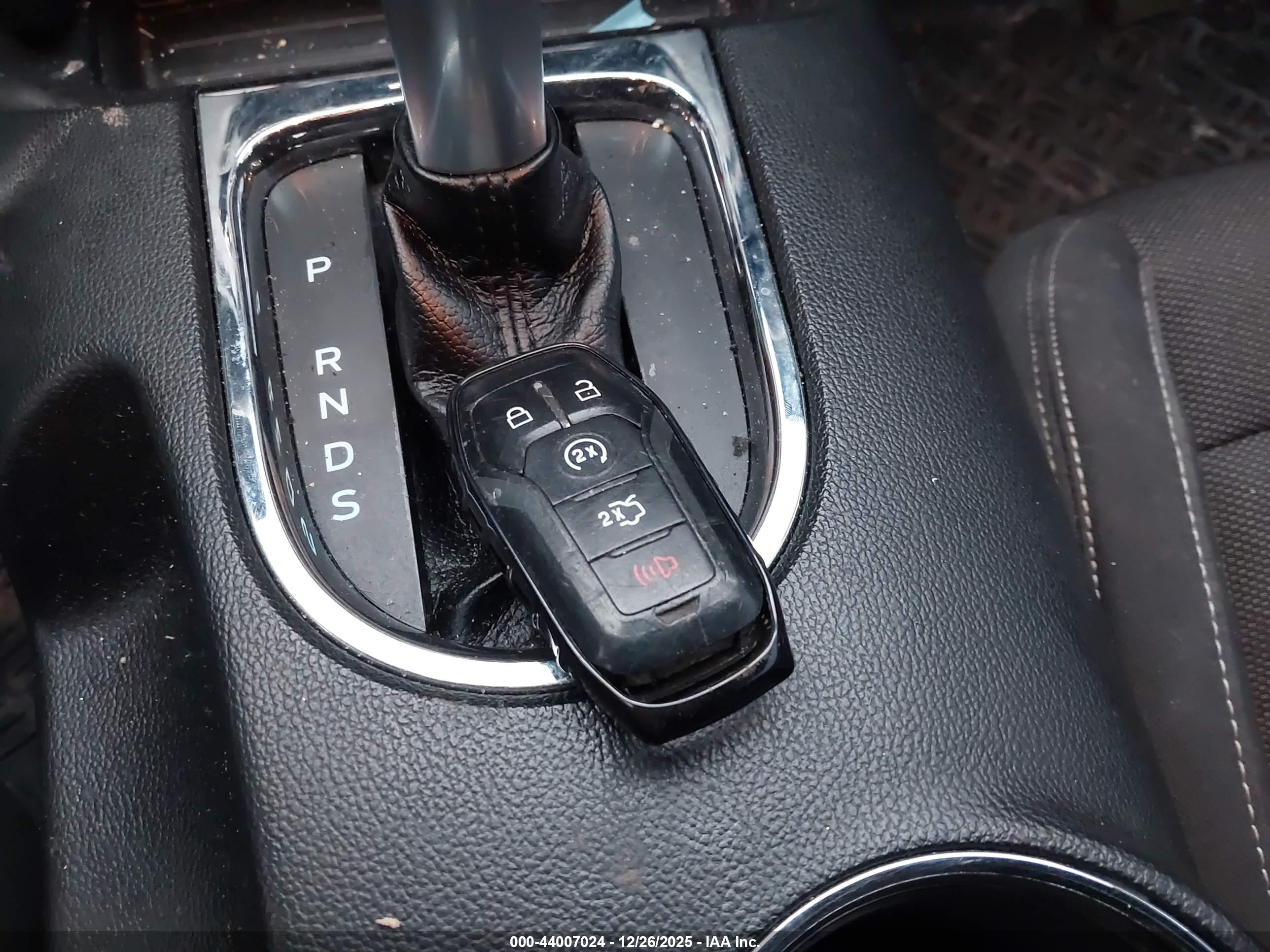 FORD MUSTANG image 11