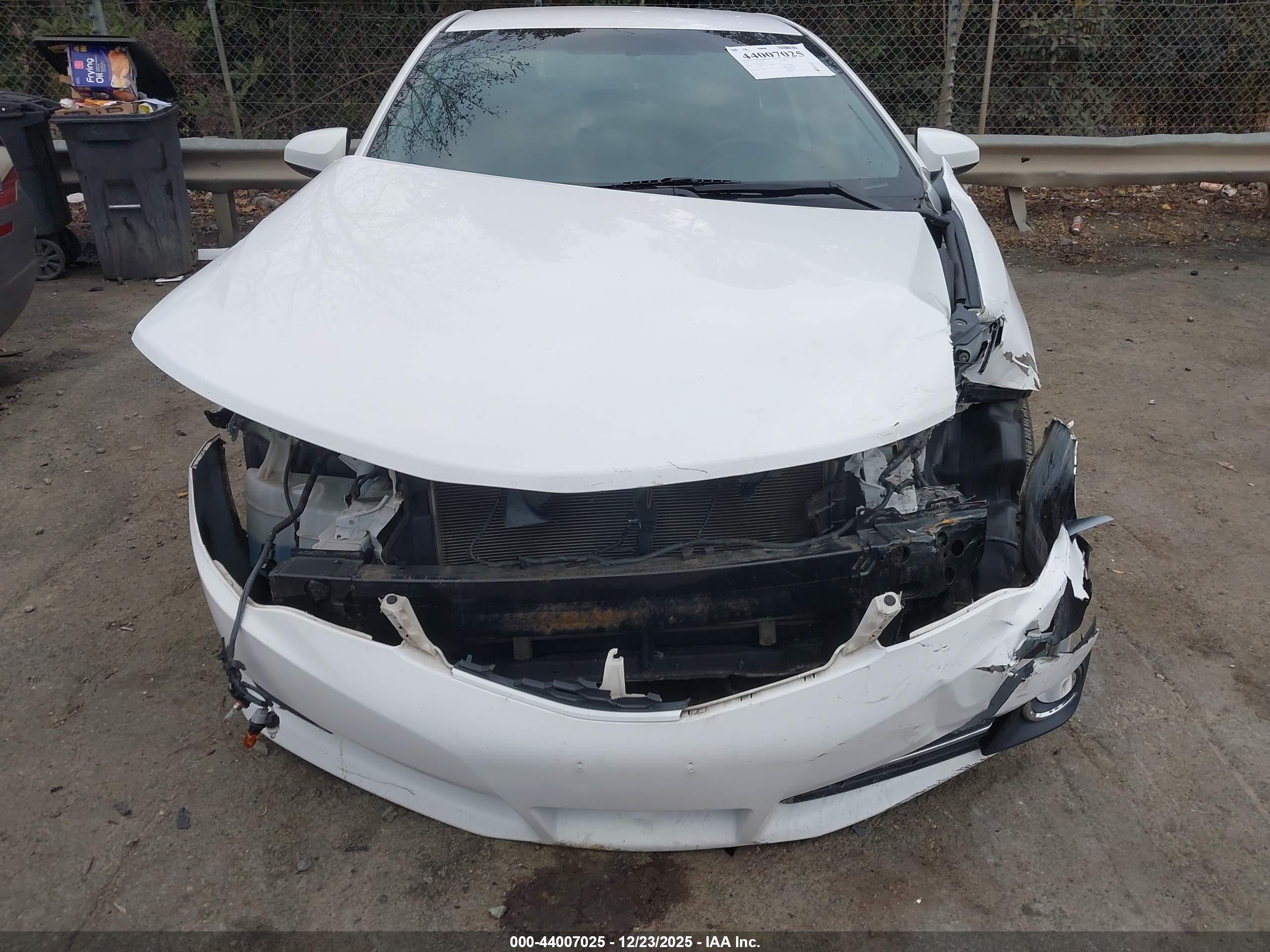 TOYOTA CAMRY image 6