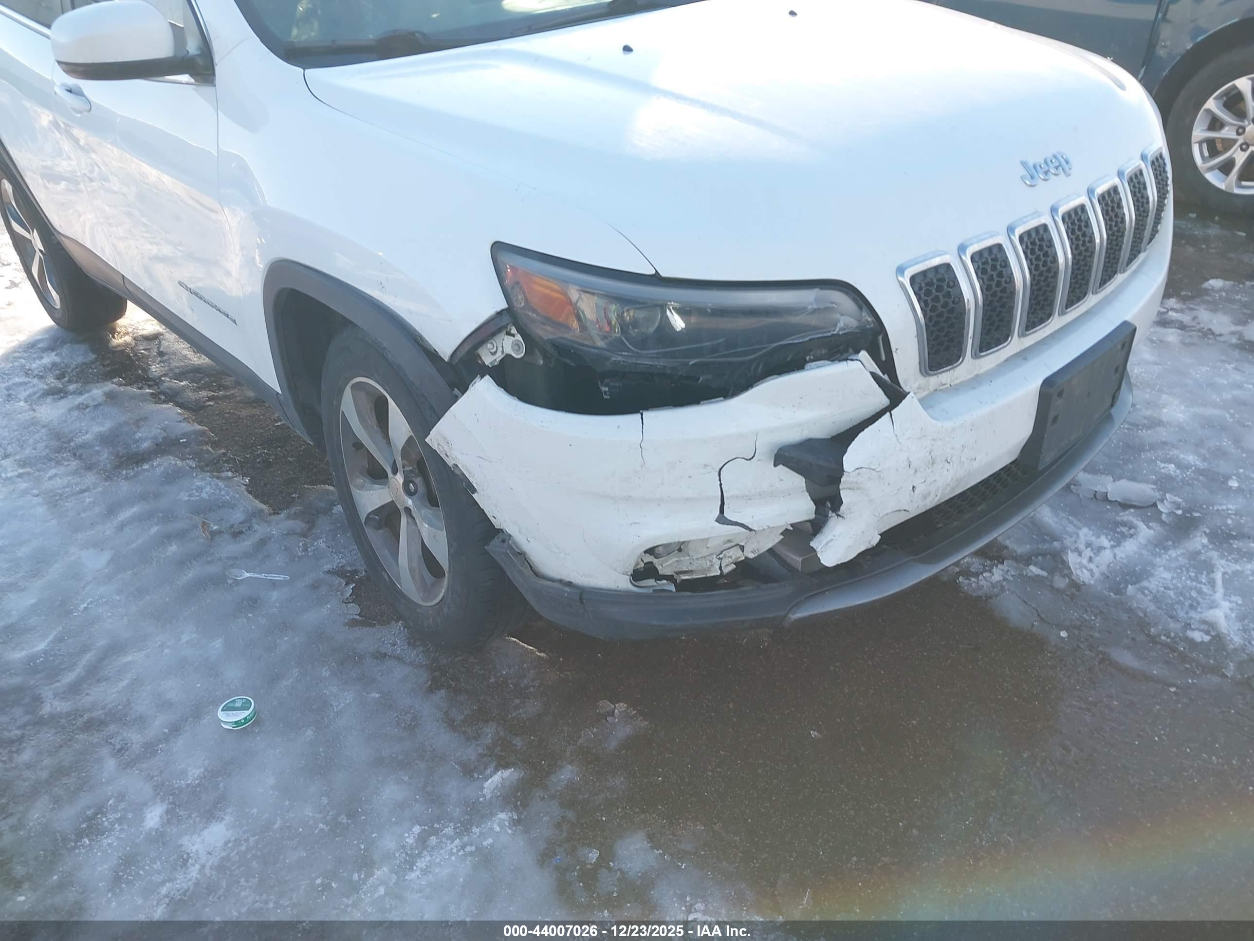 JEEP CHEROKEE image 6