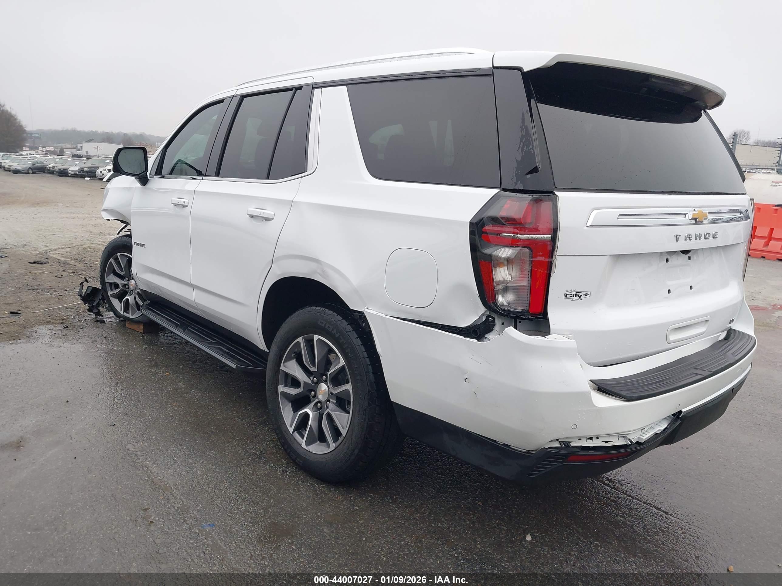CHEVROLET TAHOE image 3