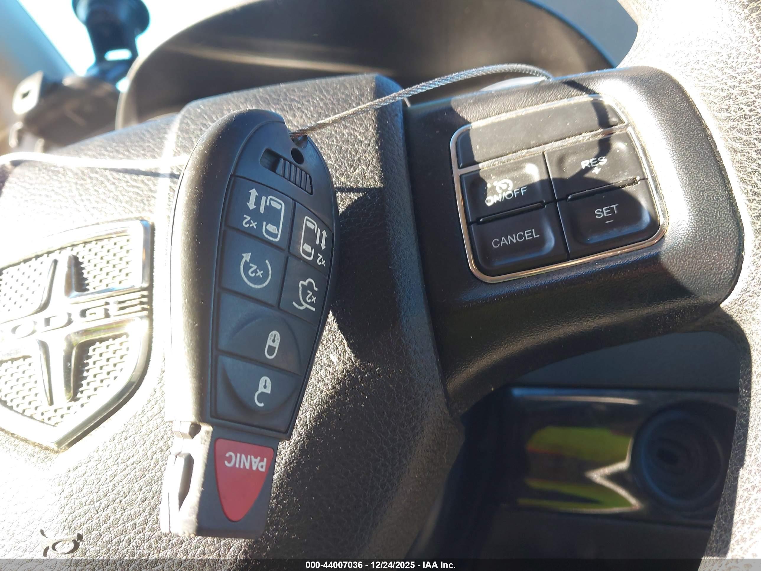 DODGE GRAND image 11