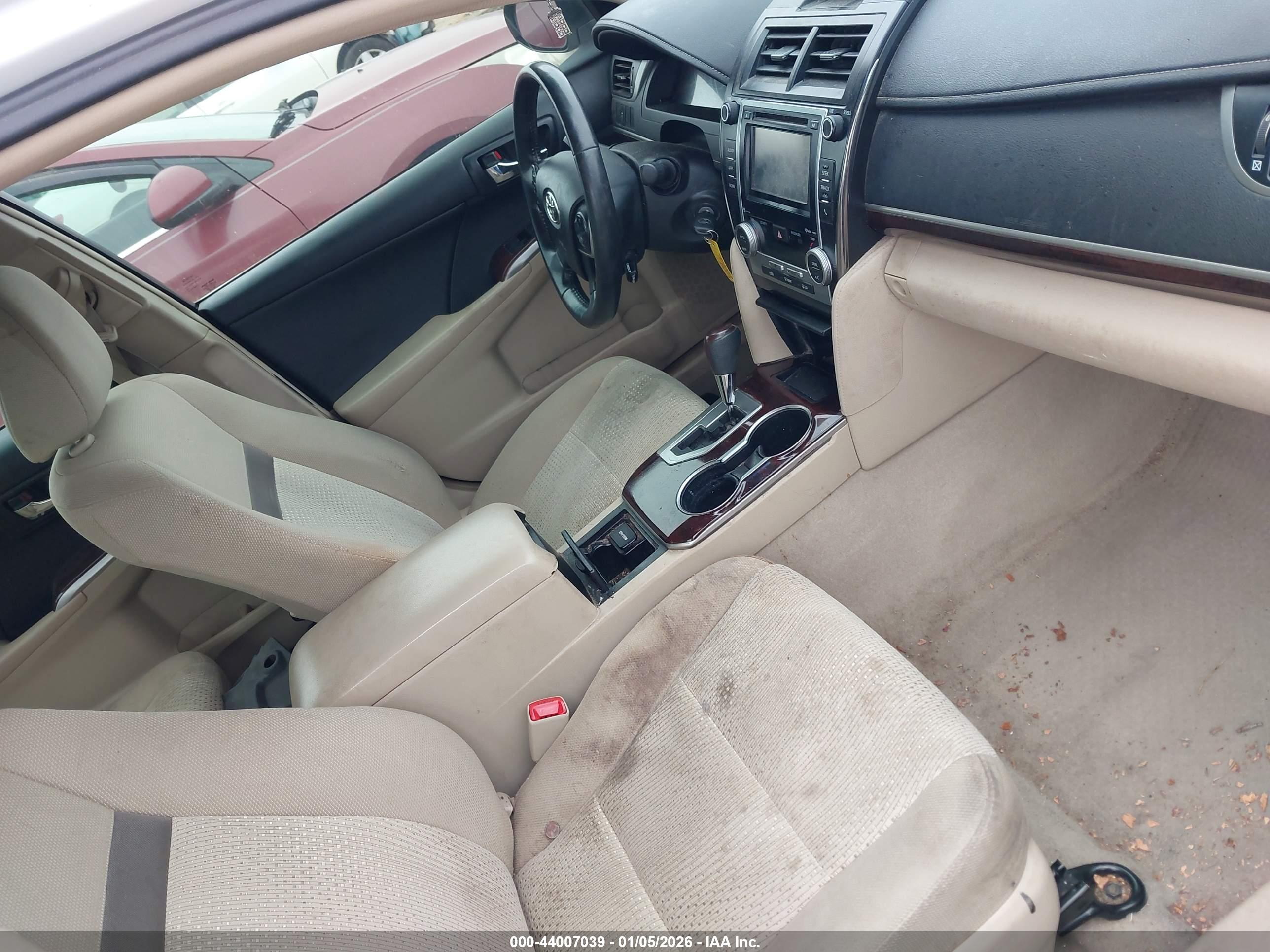 TOYOTA CAMRY image 5