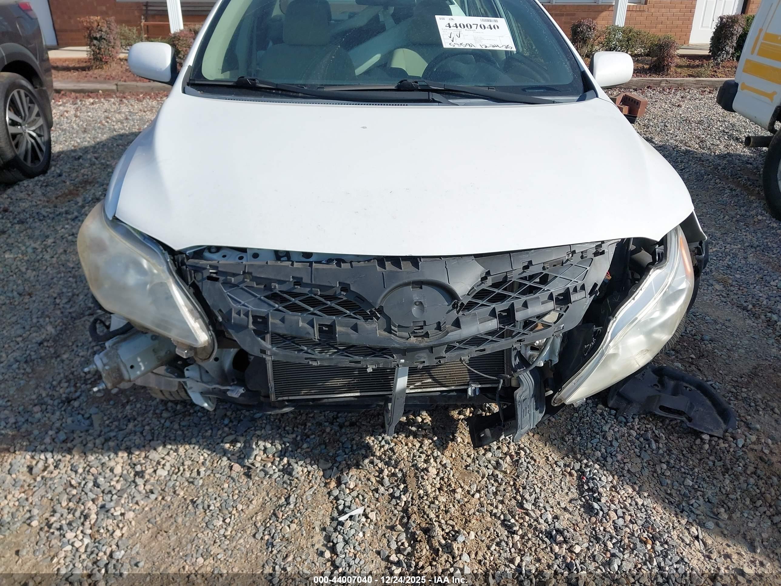 TOYOTA COROLLA image 6