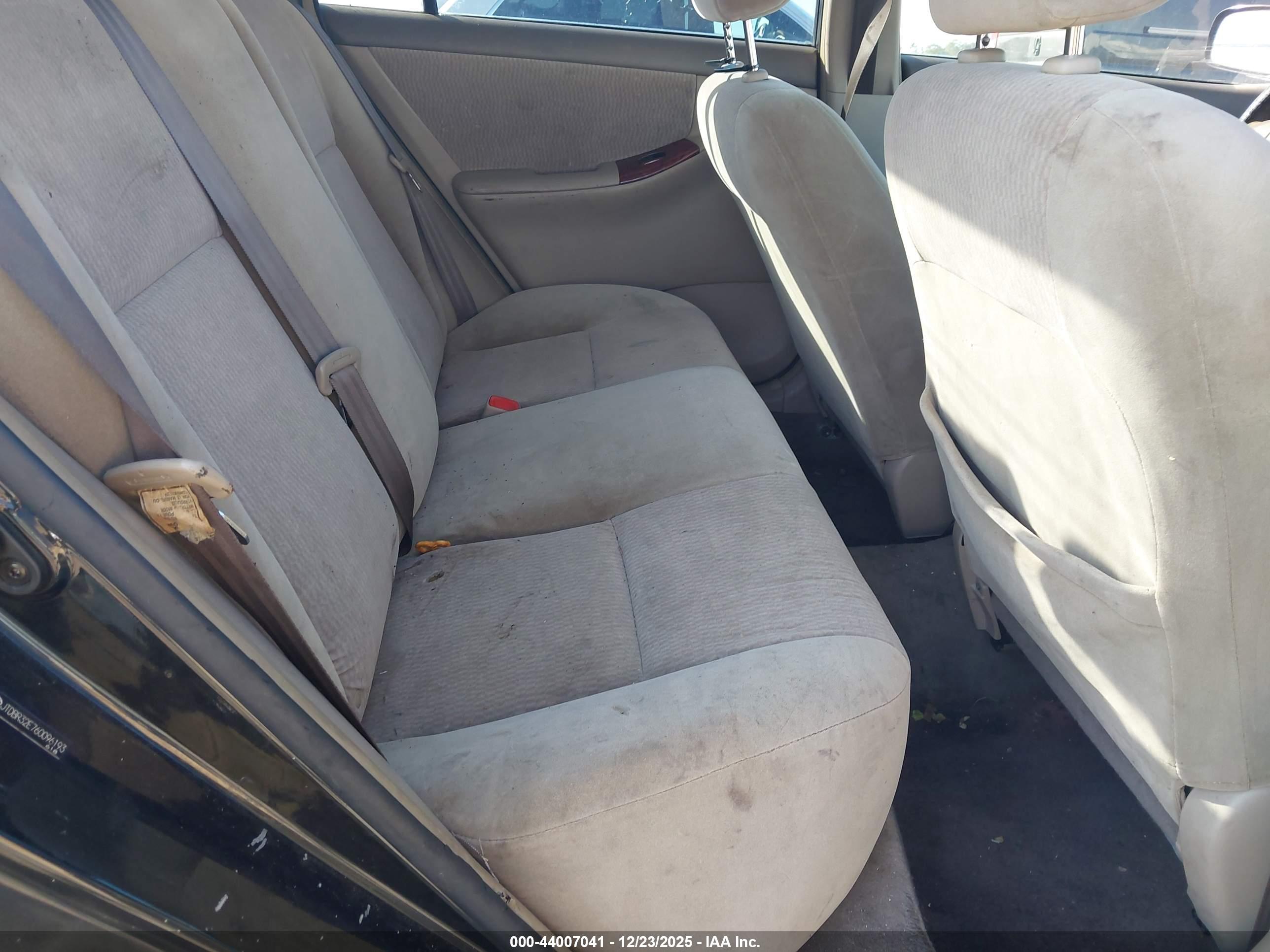 TOYOTA COROLLA image 8