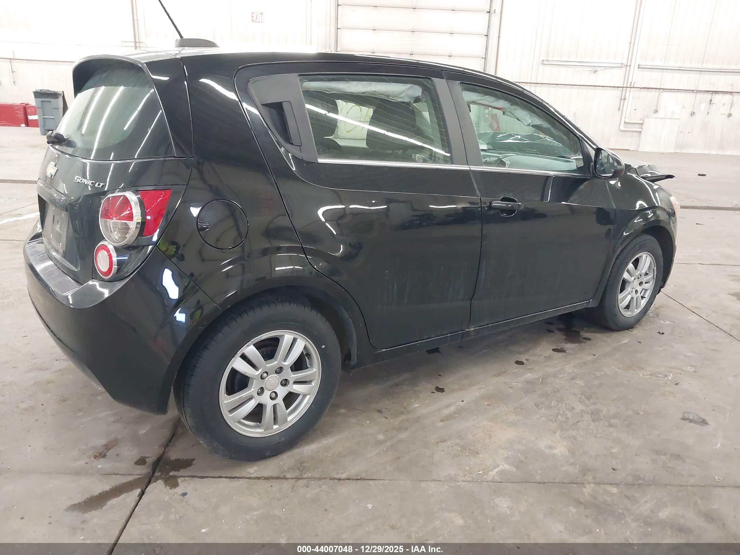 CHEVROLET SONIC image 4