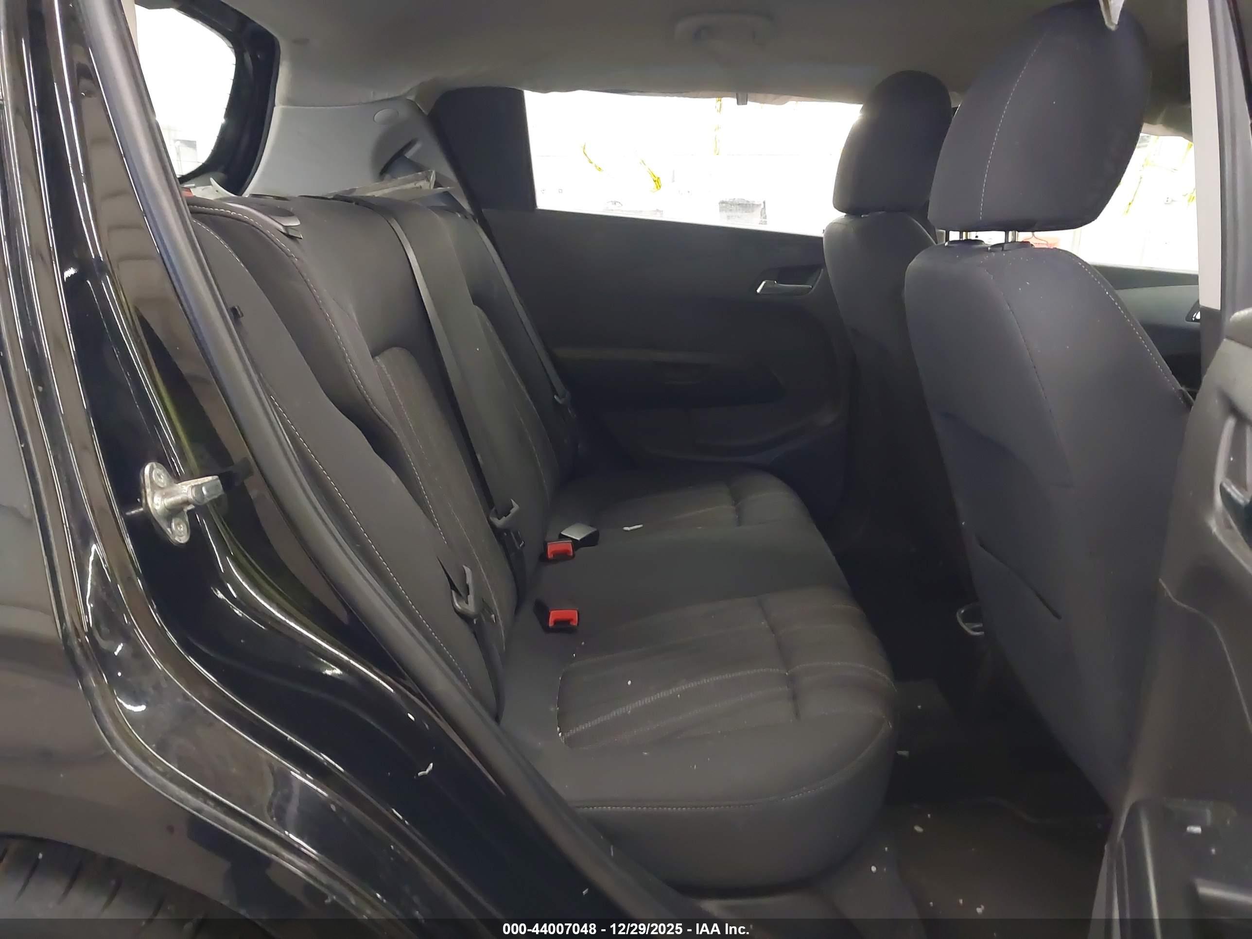 CHEVROLET SONIC image 8