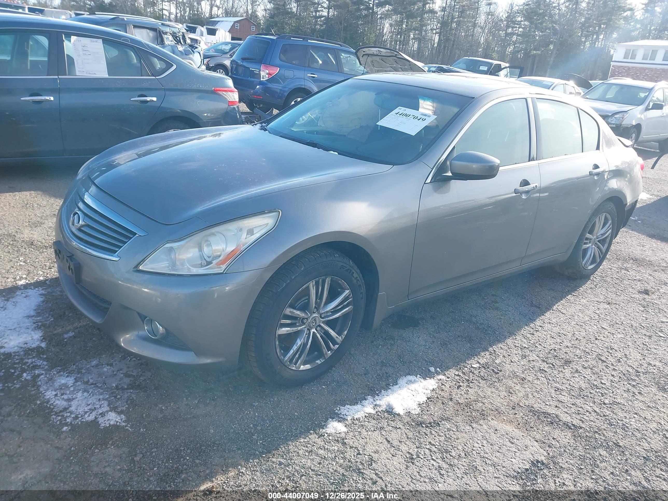 INFINITI G37X image 2
