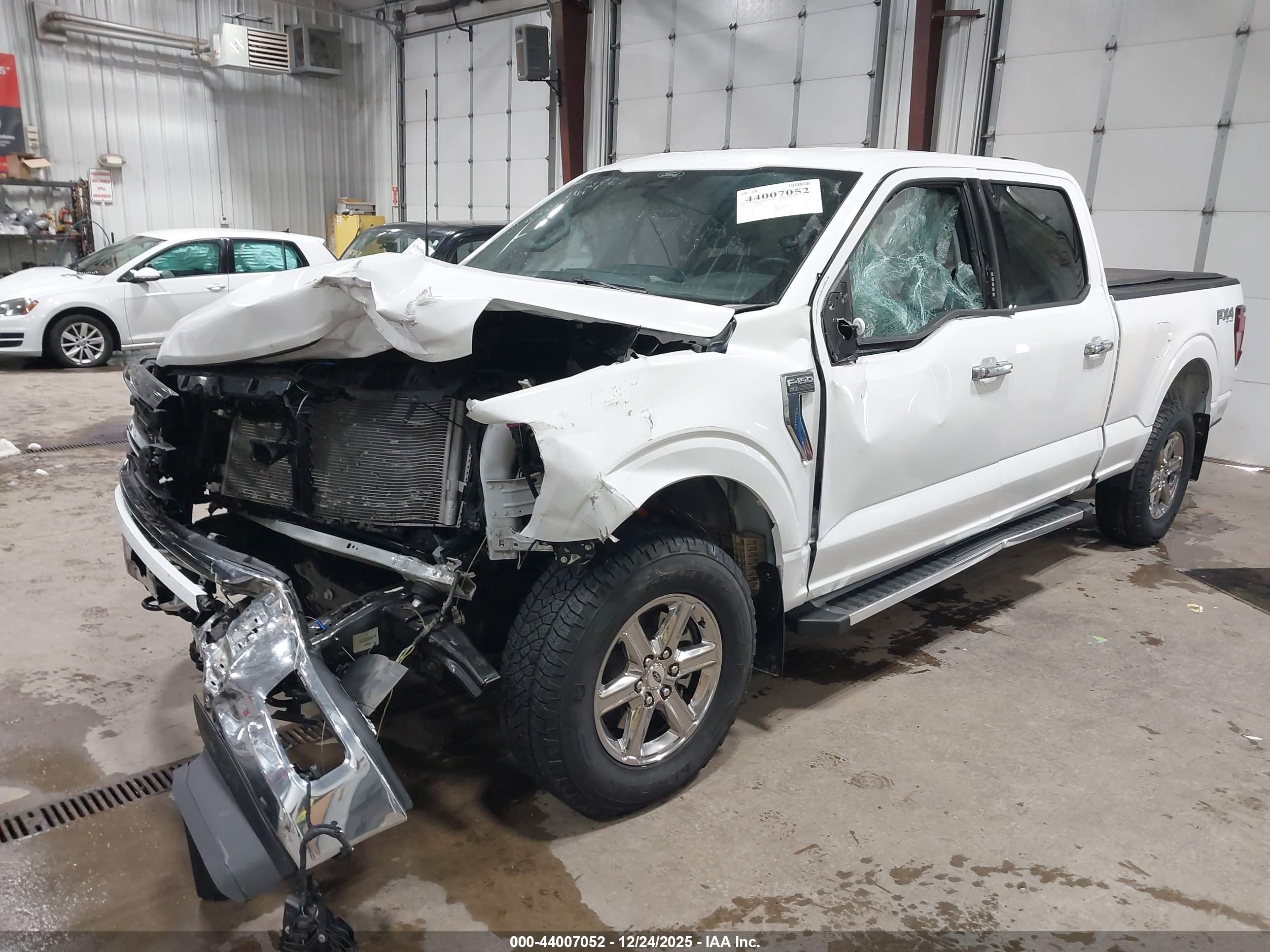 FORD F-150 image 2
