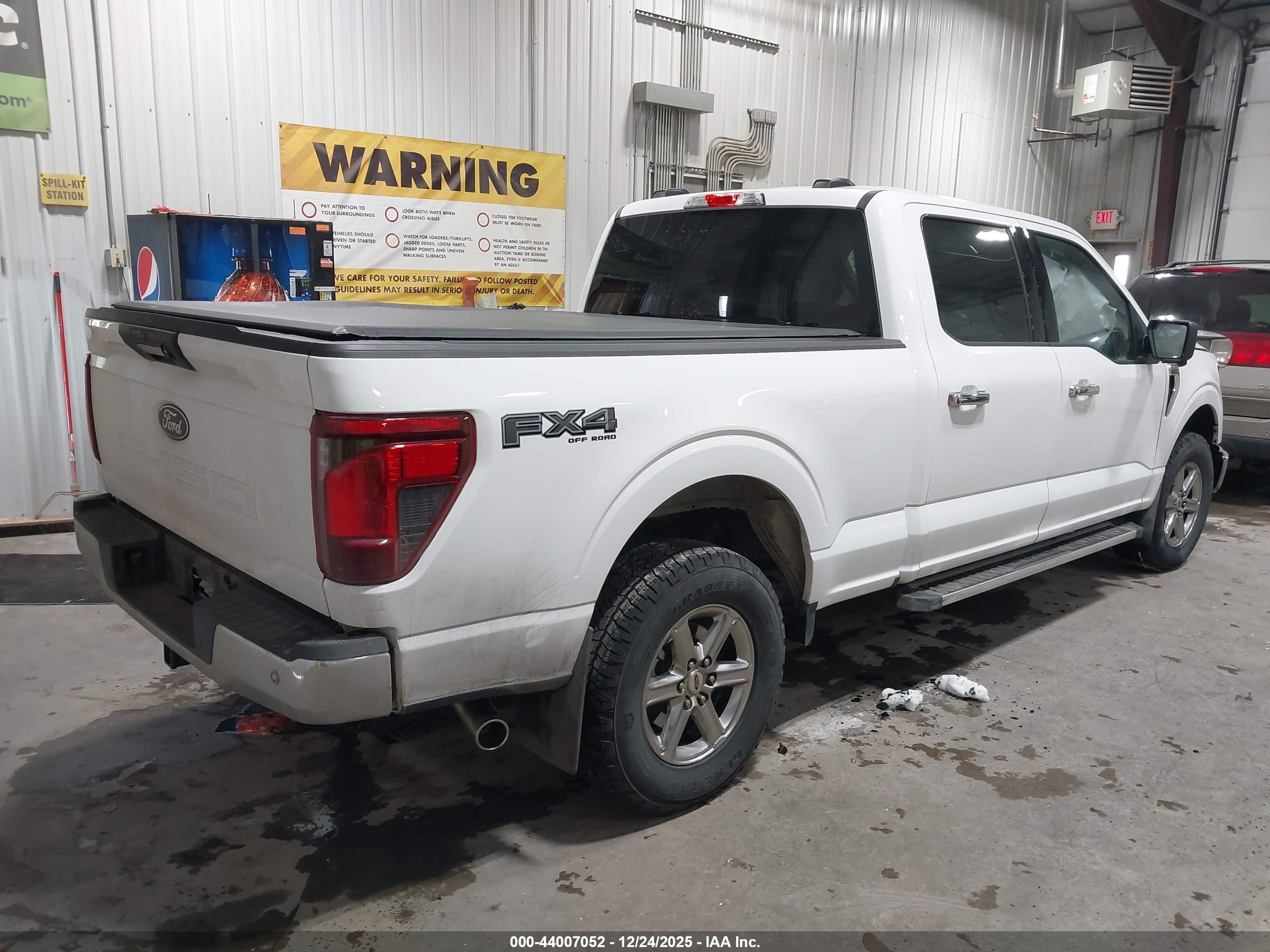 FORD F-150 image 4