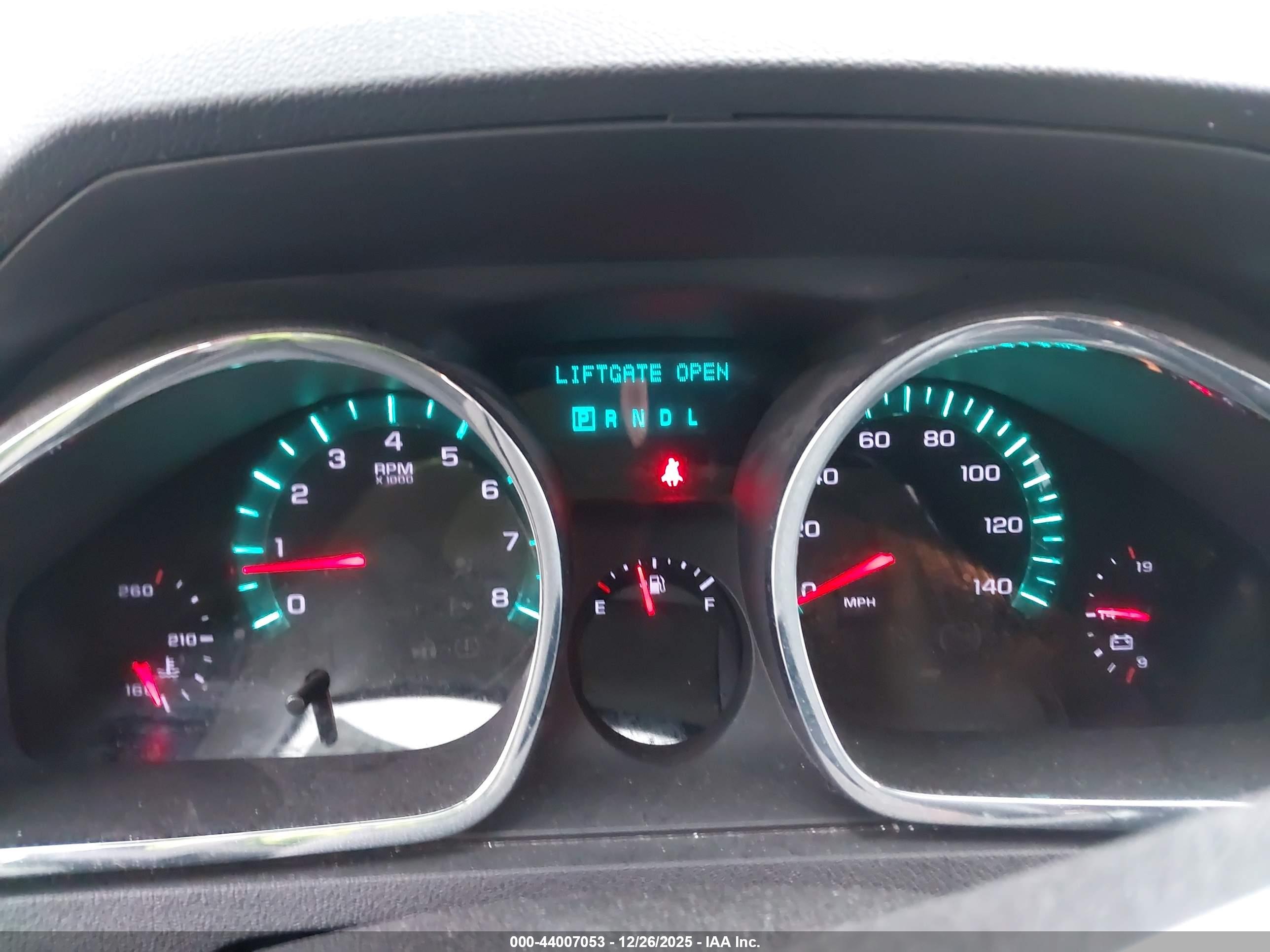 CHEVROLET TRAVERSE image 7