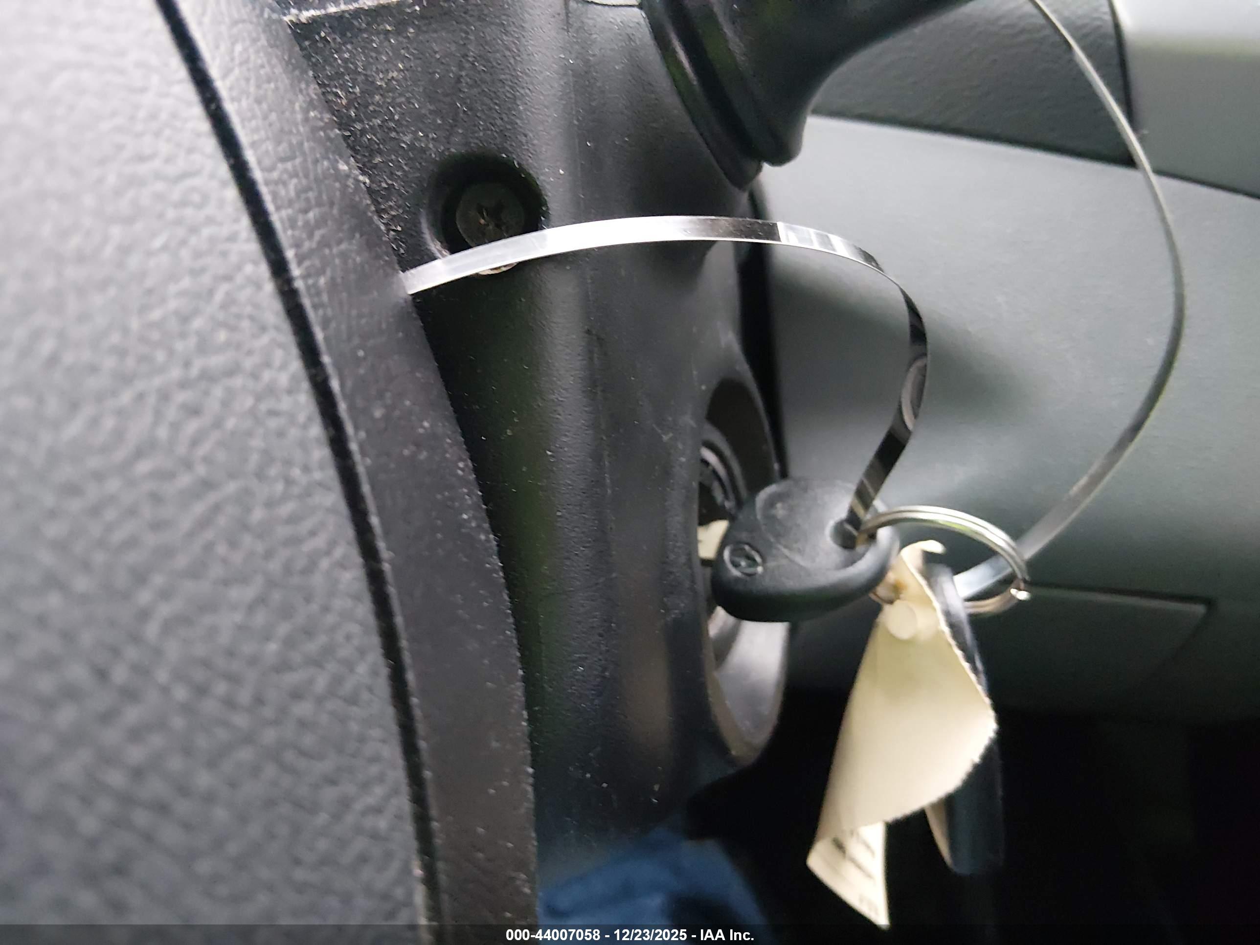 HYUNDAI ELANTRA image 11