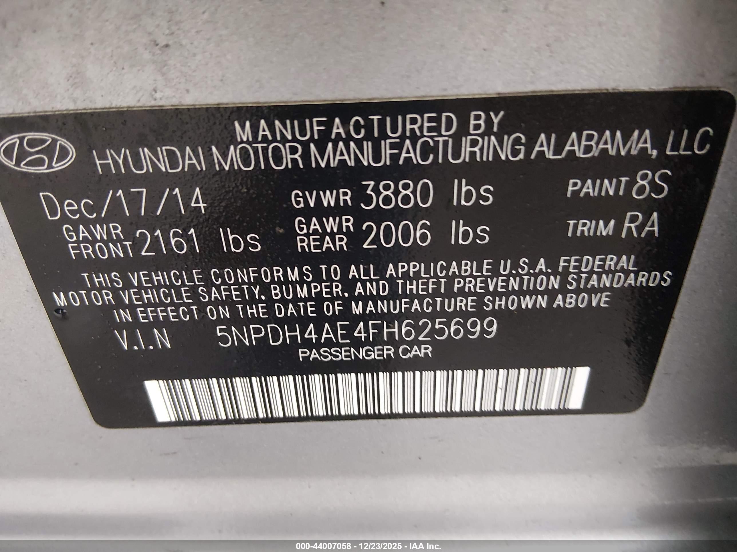HYUNDAI ELANTRA image 9