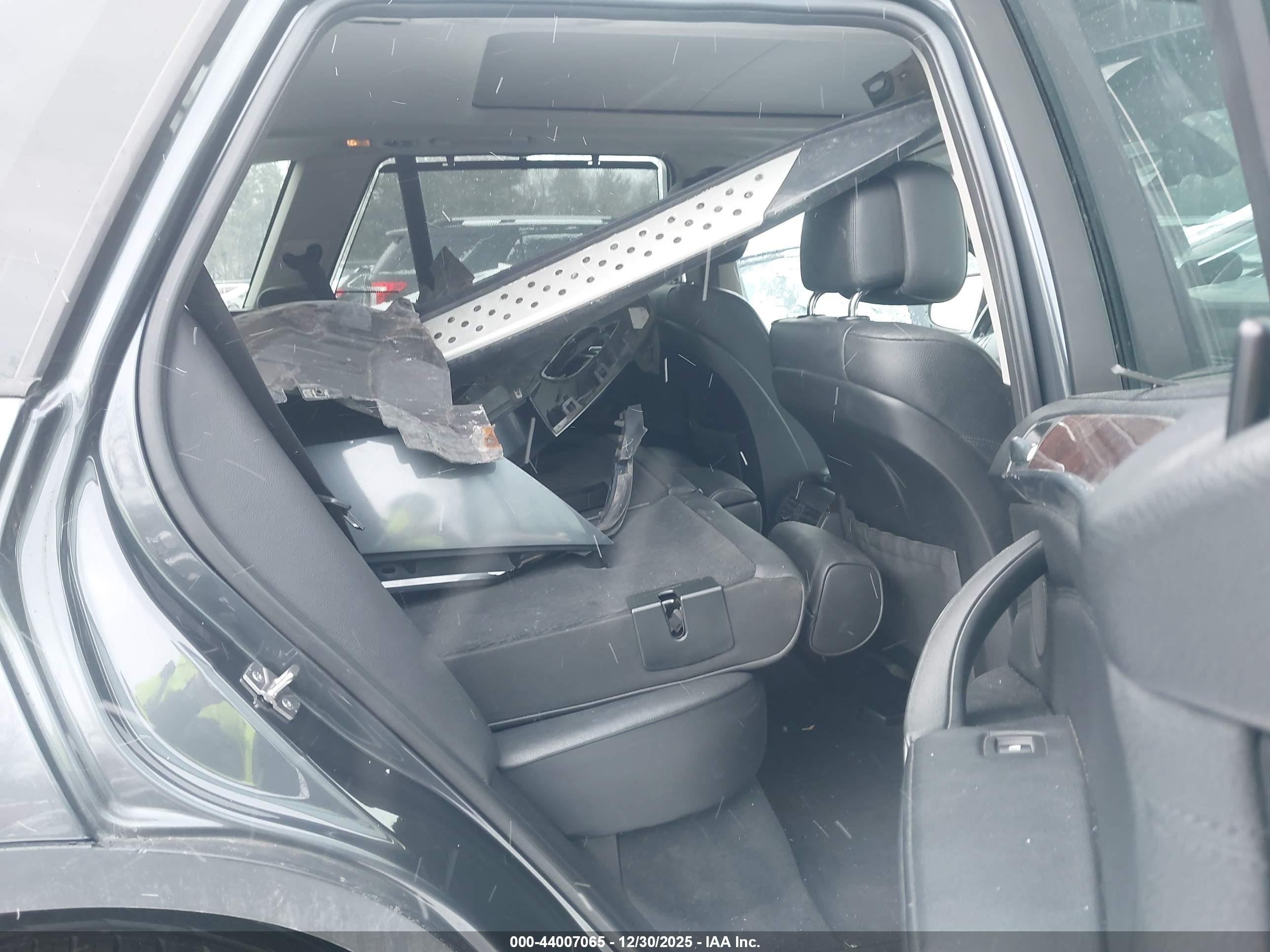 BMW X5 image 8