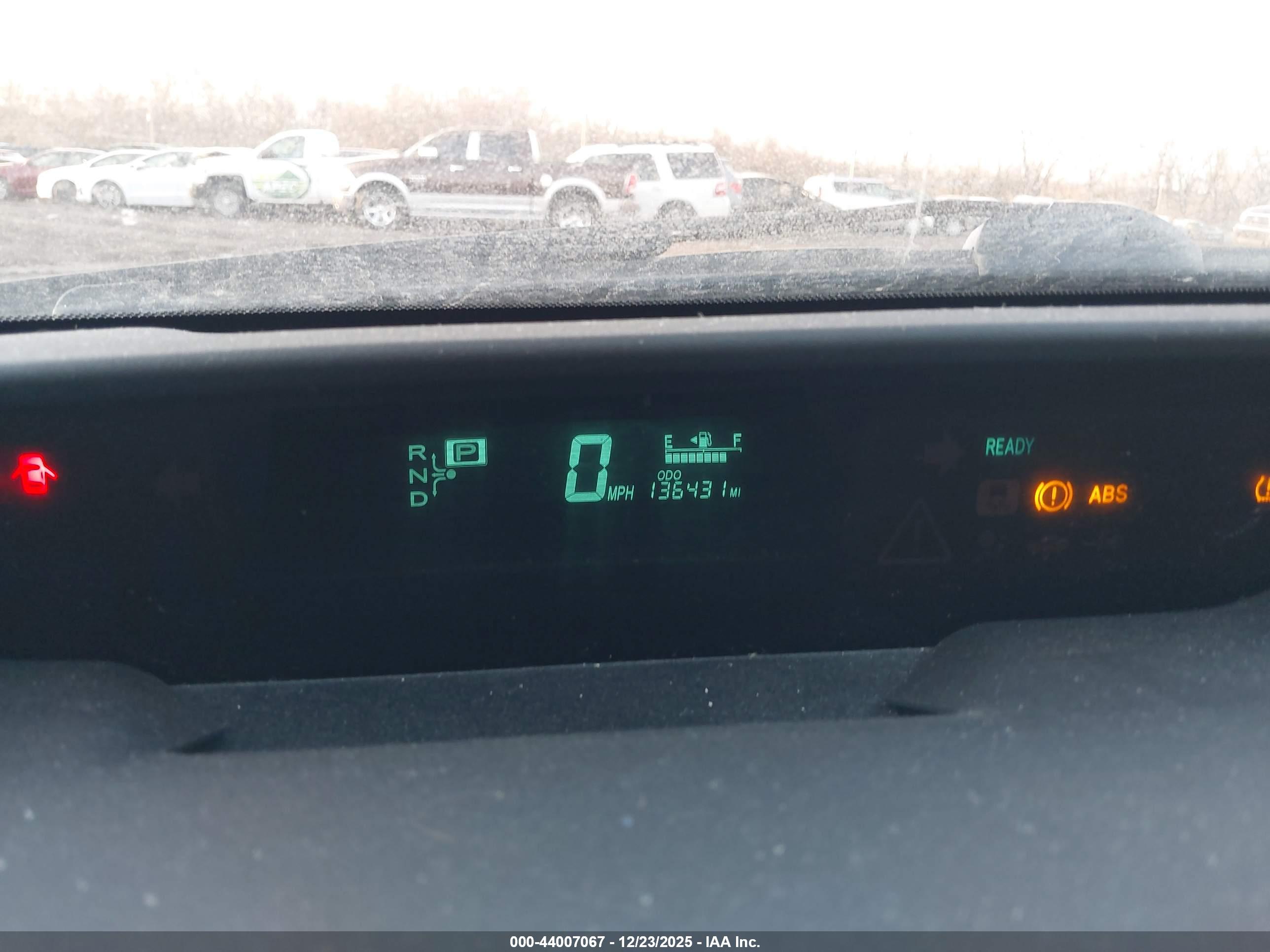 TOYOTA PRIUS image 7