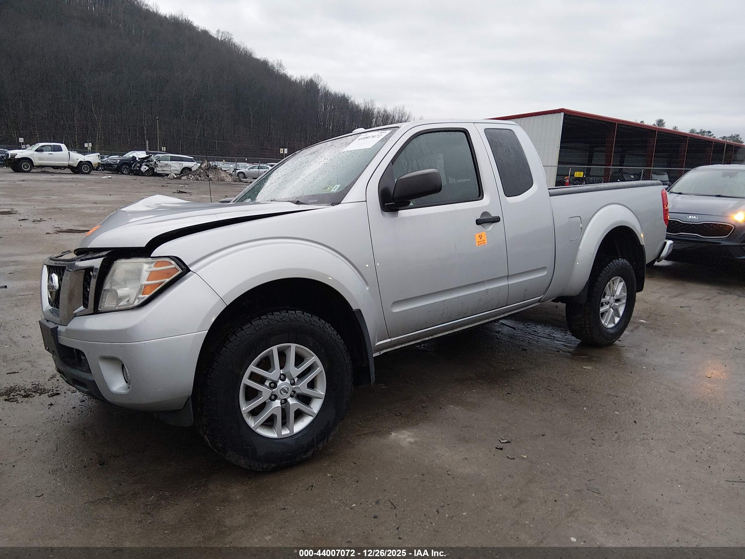 NISSAN FRONTIER image 2