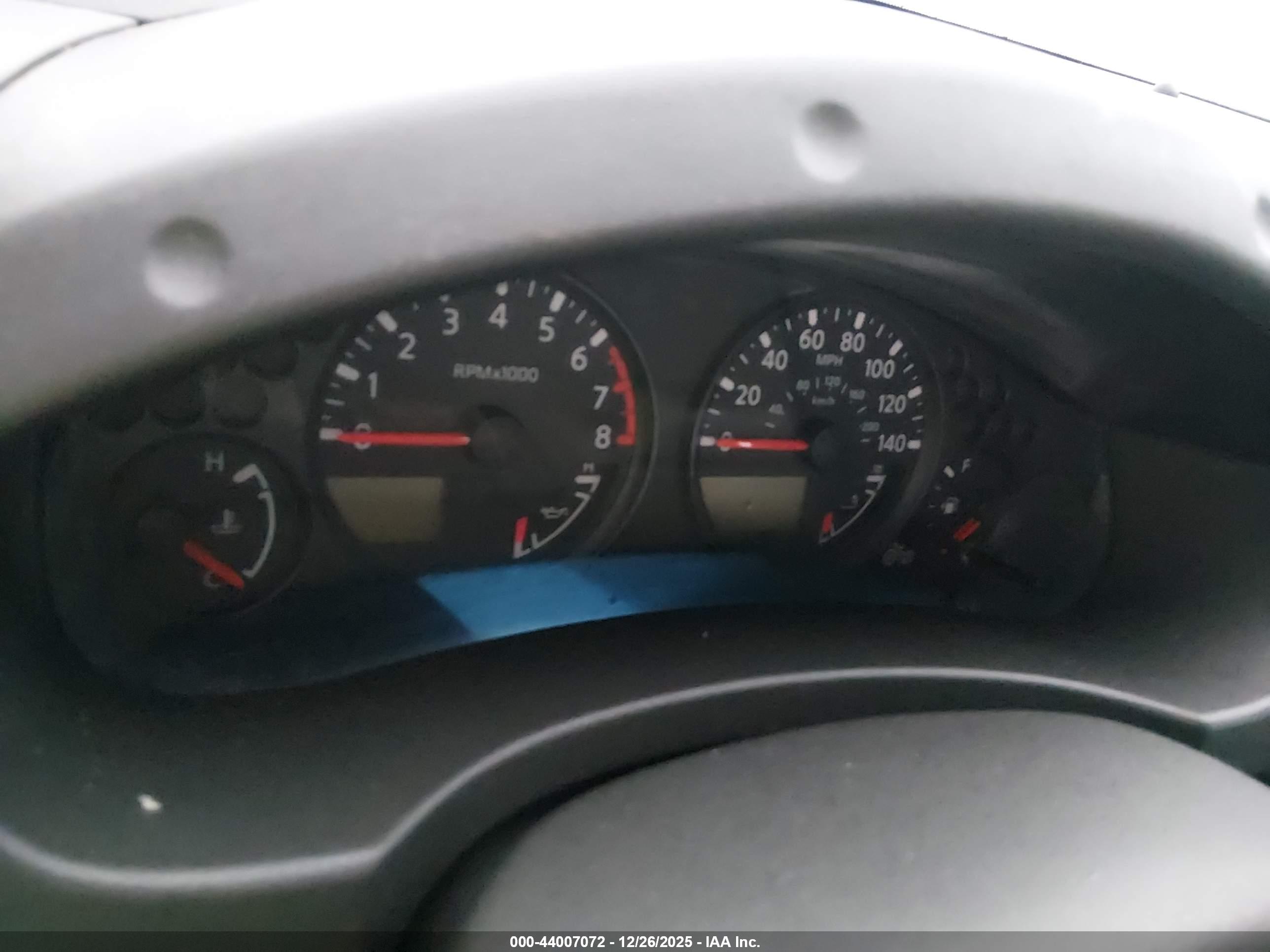 NISSAN FRONTIER image 7