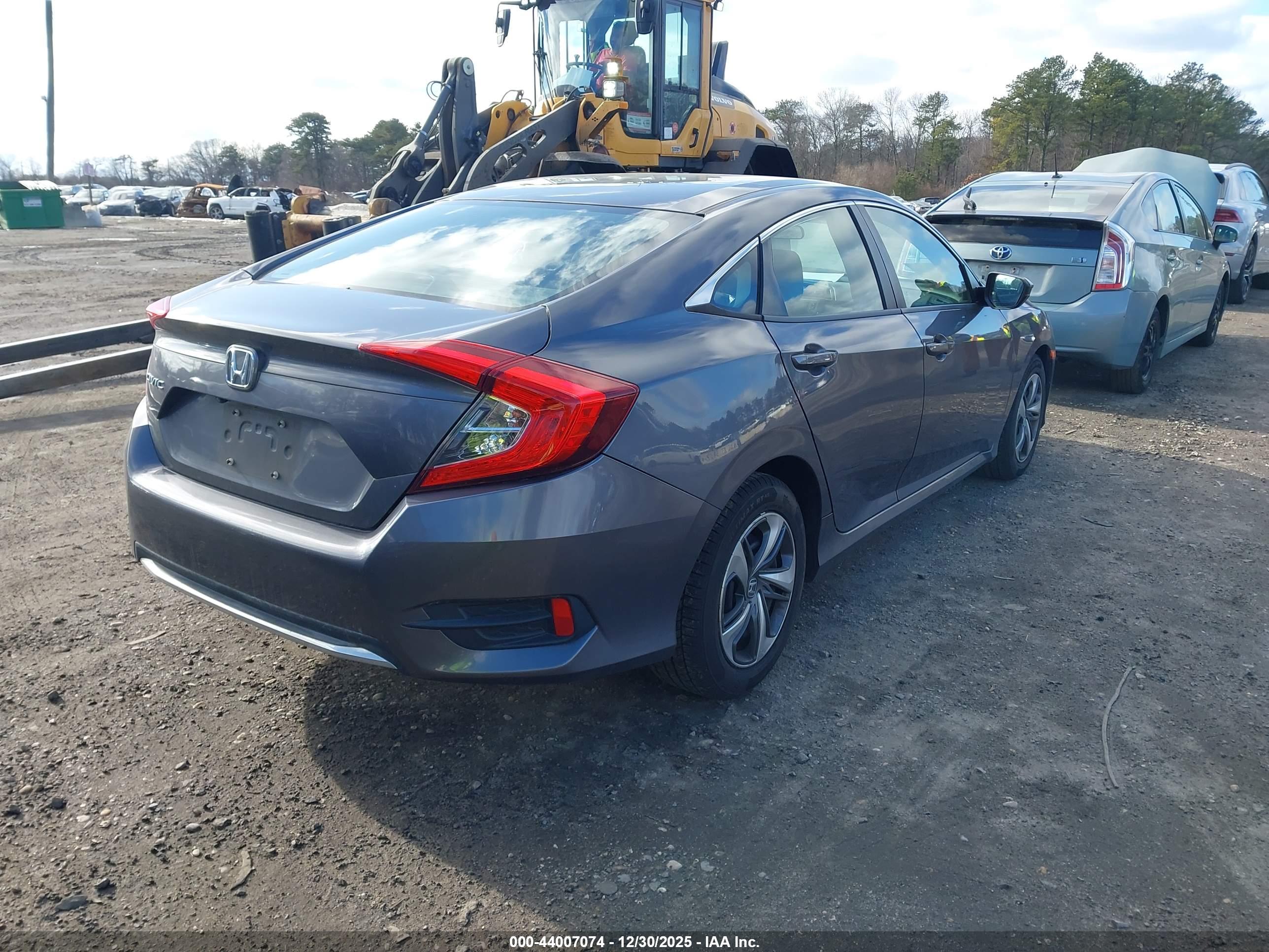 HONDA CIVIC image 4