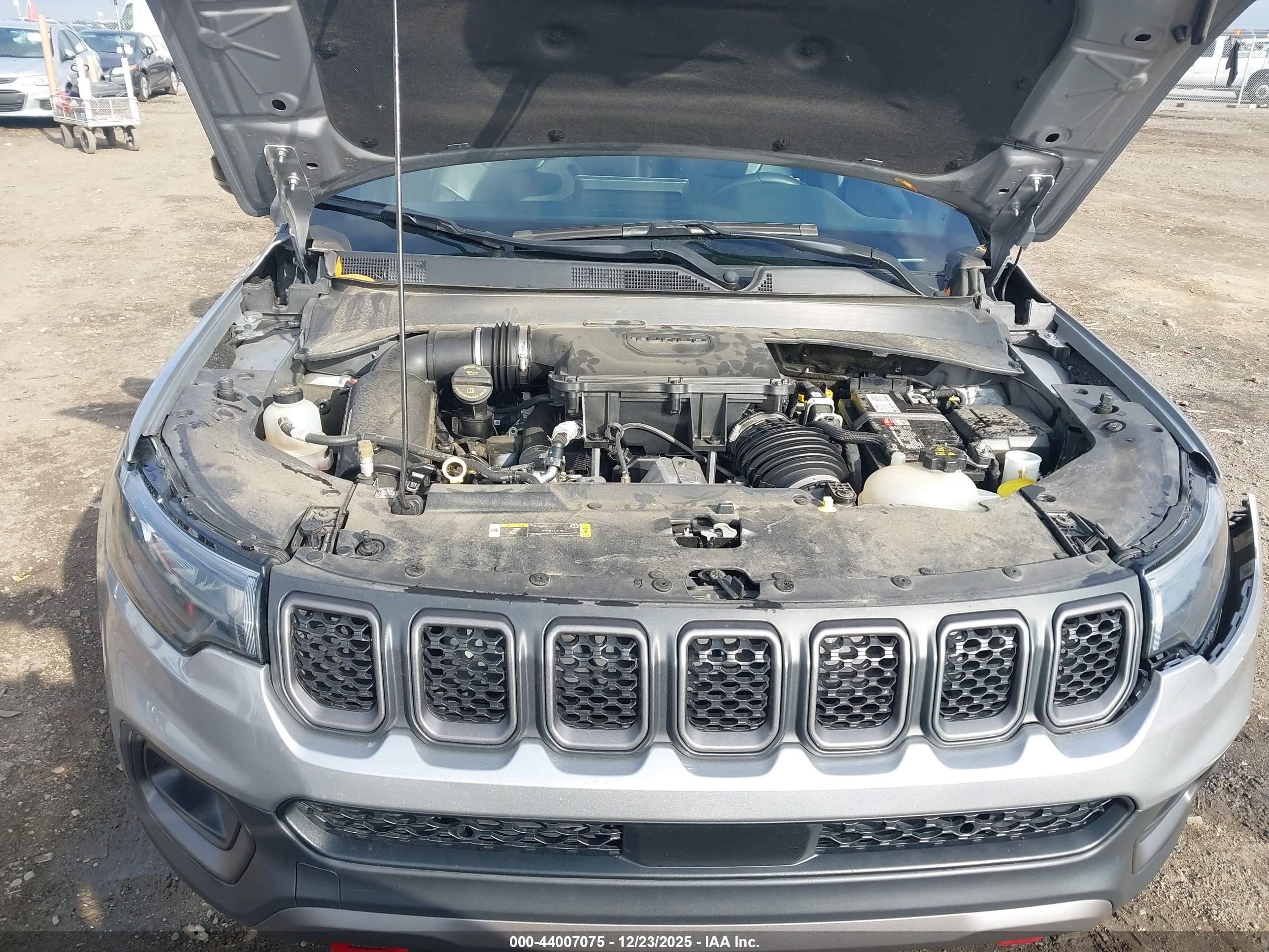 JEEP COMPASS image 10