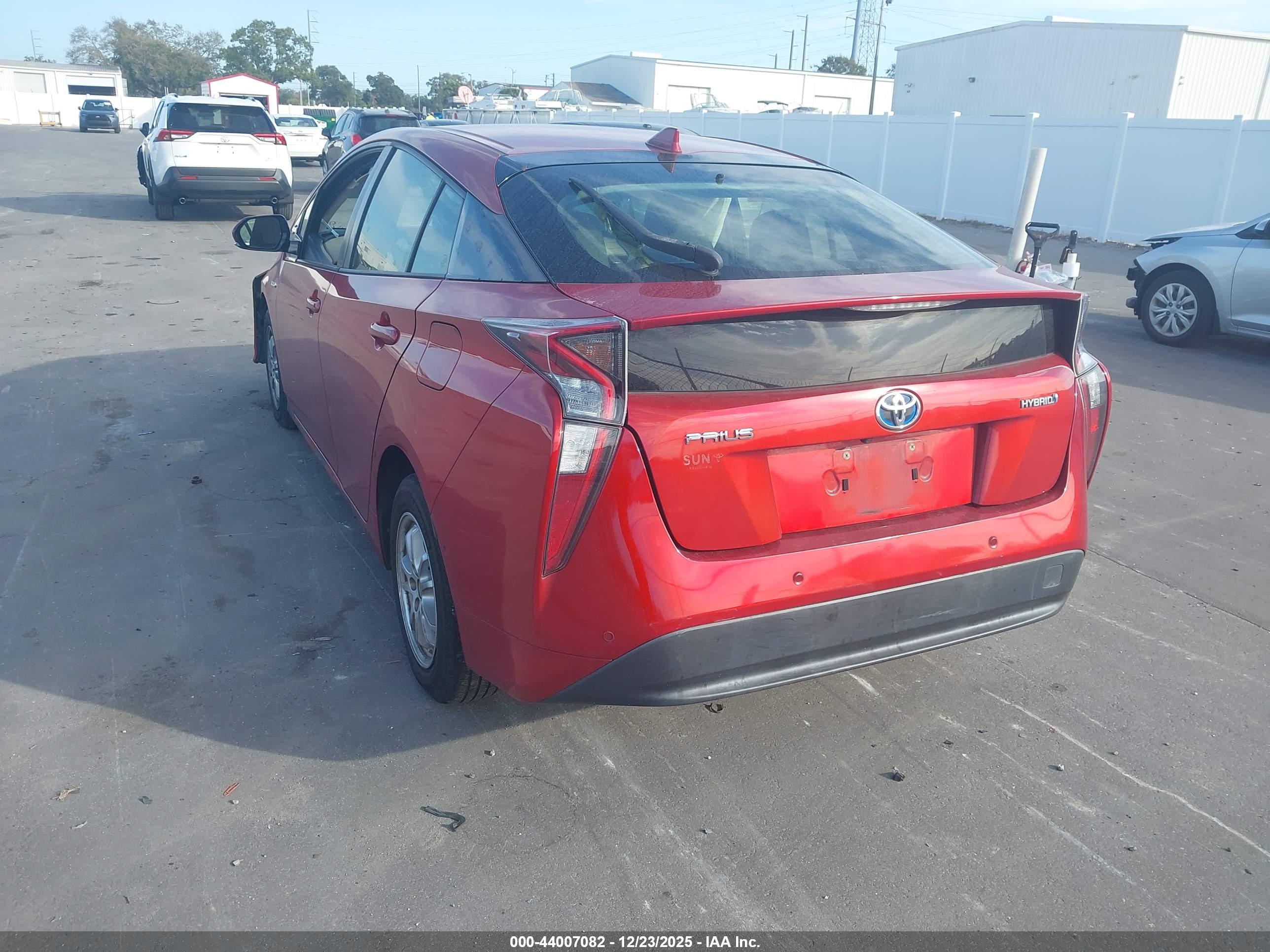 TOYOTA PRIUS image 3