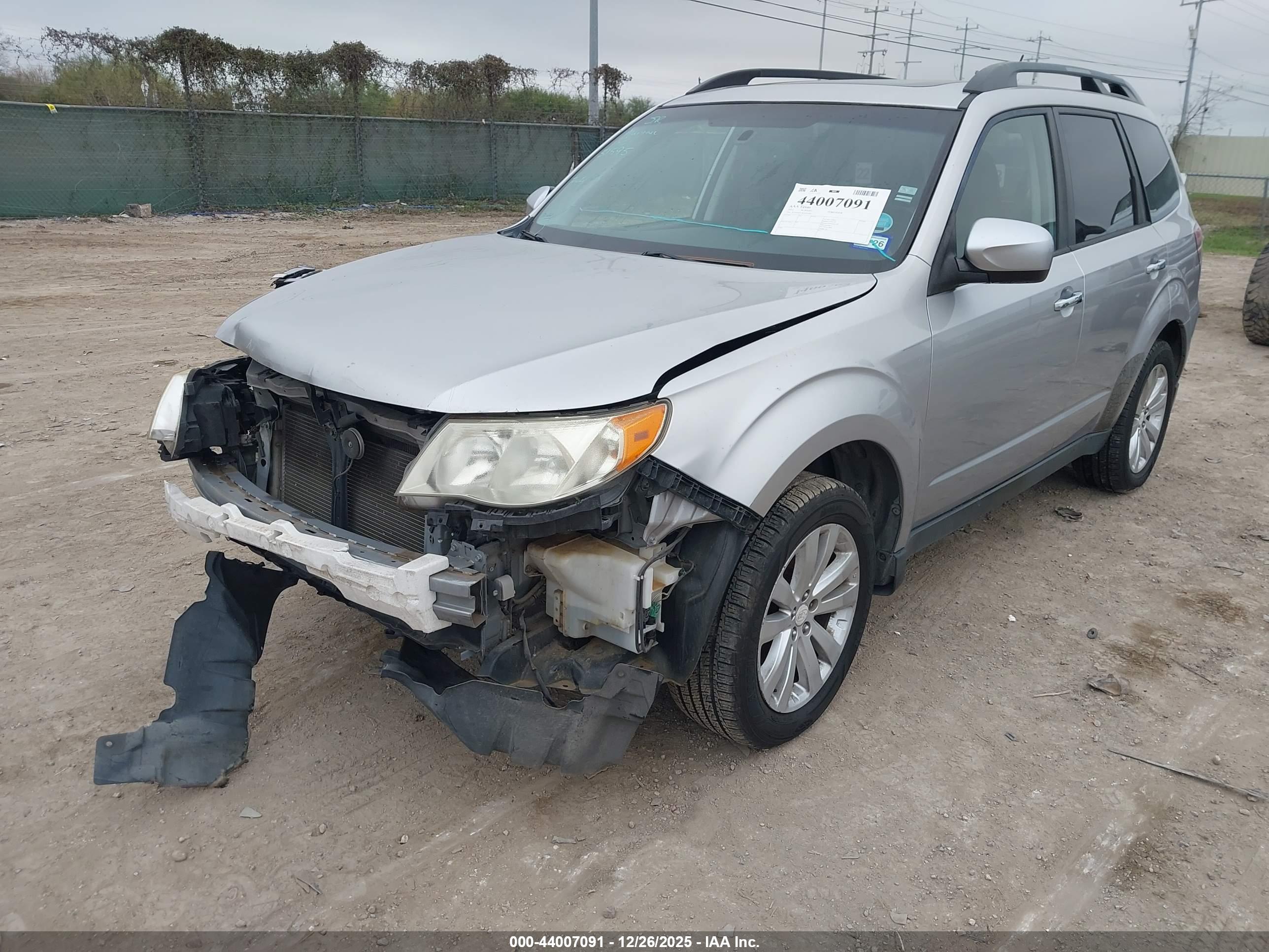 SUBARU FORESTER image 2