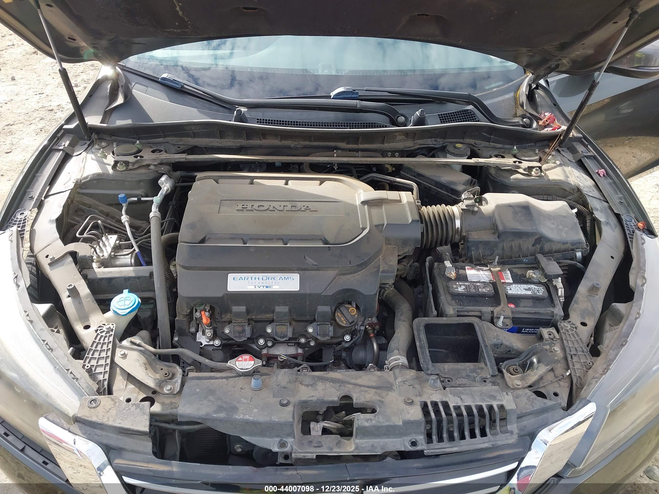 HONDA ACCORD image 10