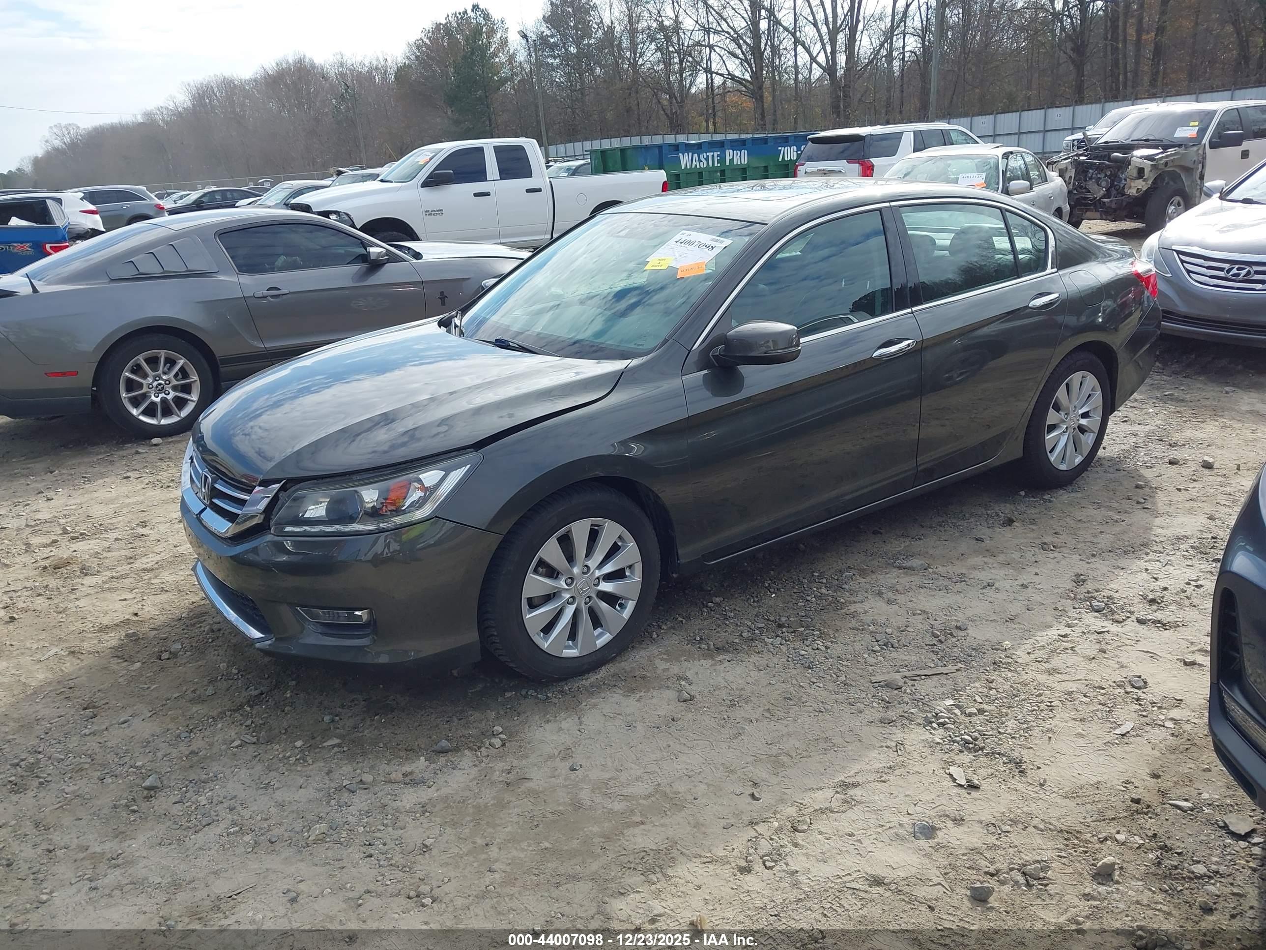 HONDA ACCORD image 2