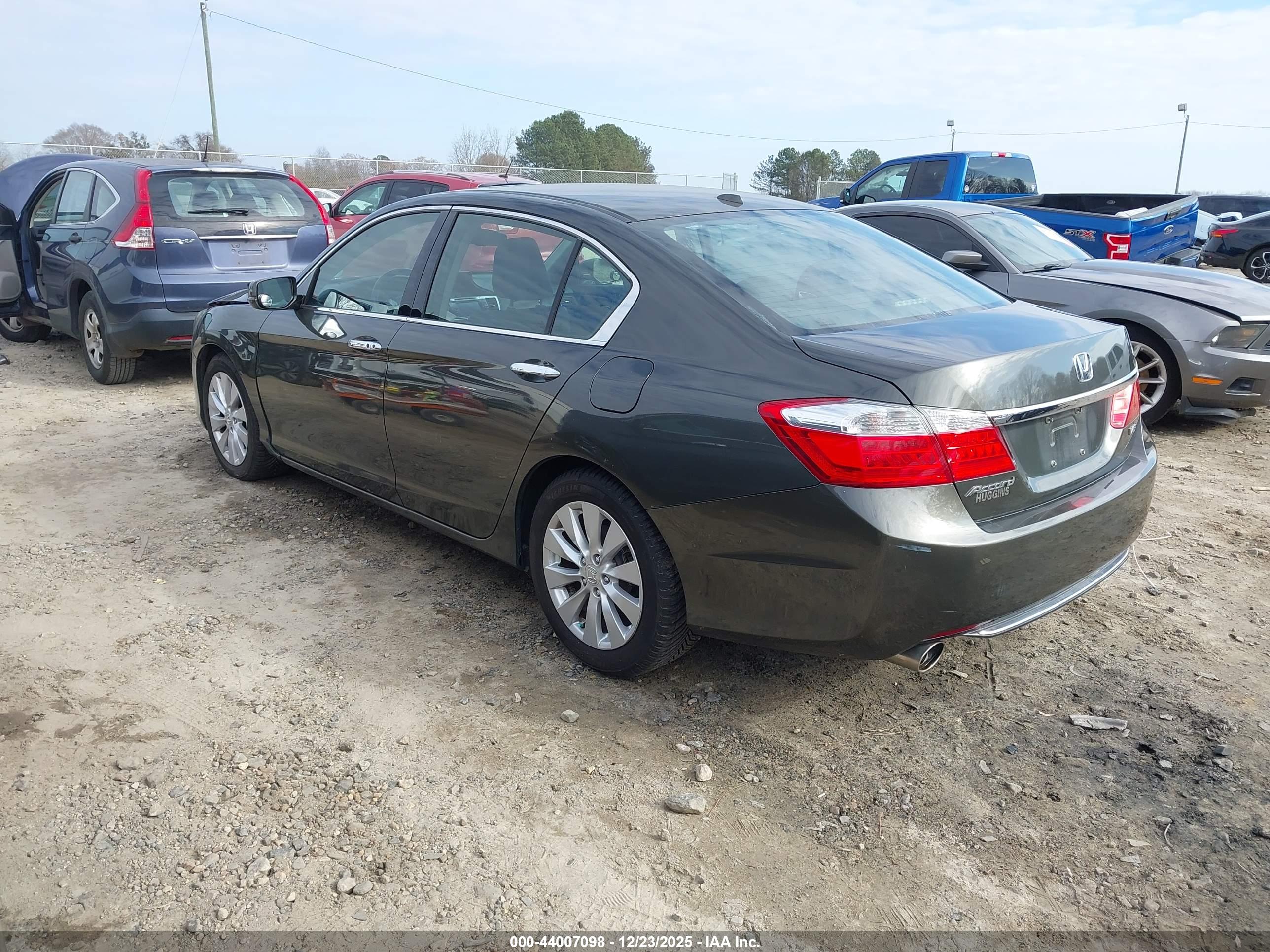 HONDA ACCORD image 3