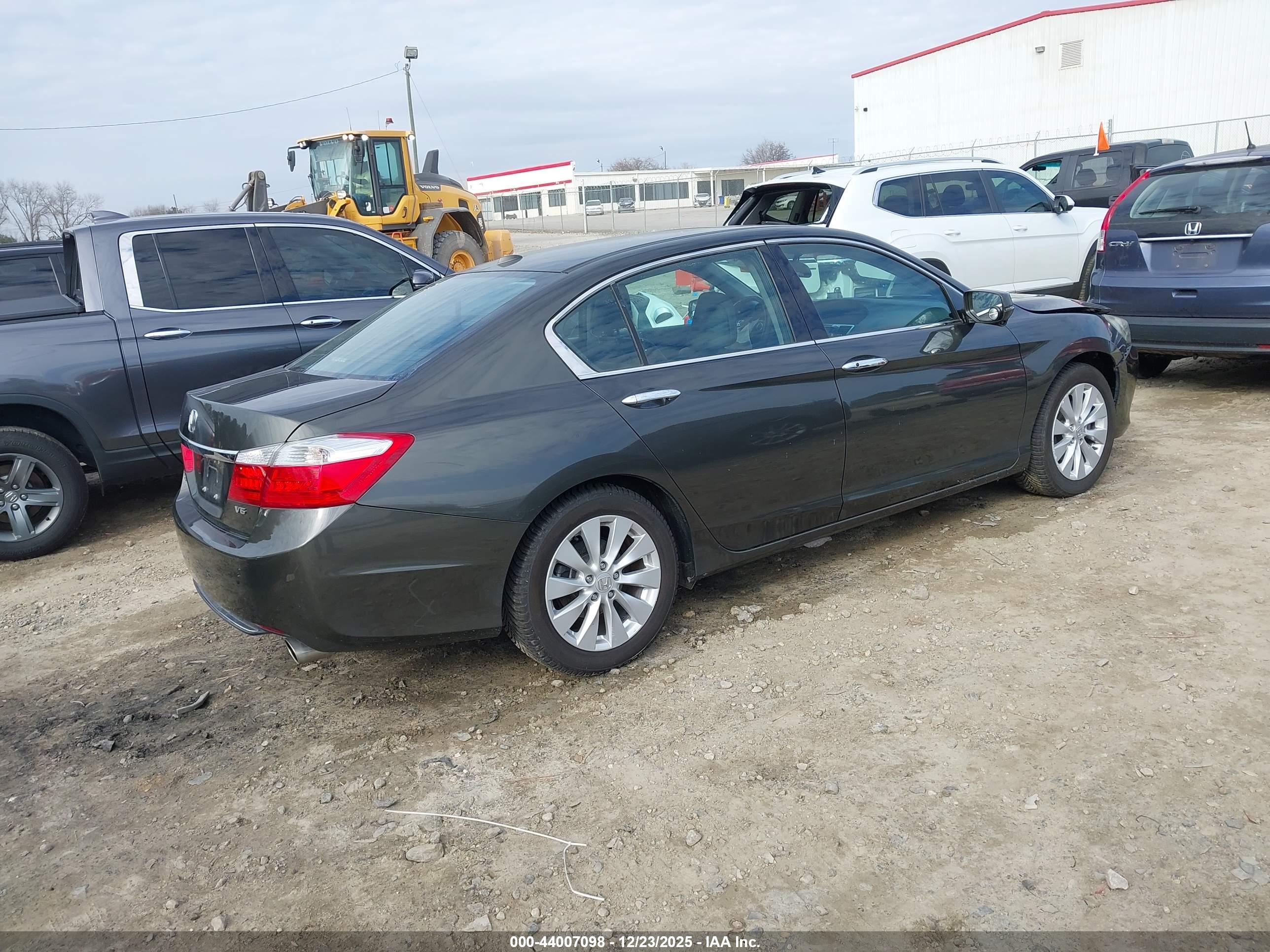 HONDA ACCORD image 4