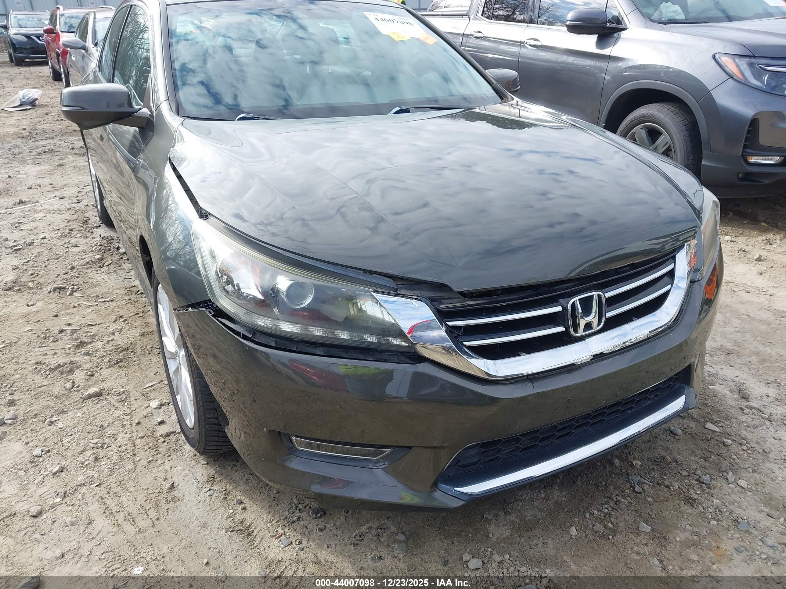 HONDA ACCORD image 6