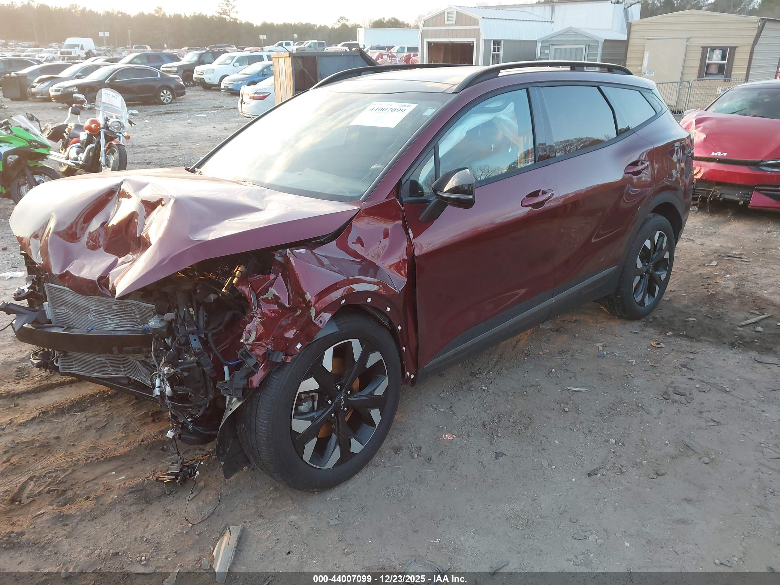 KIA SPORTAGE image 2