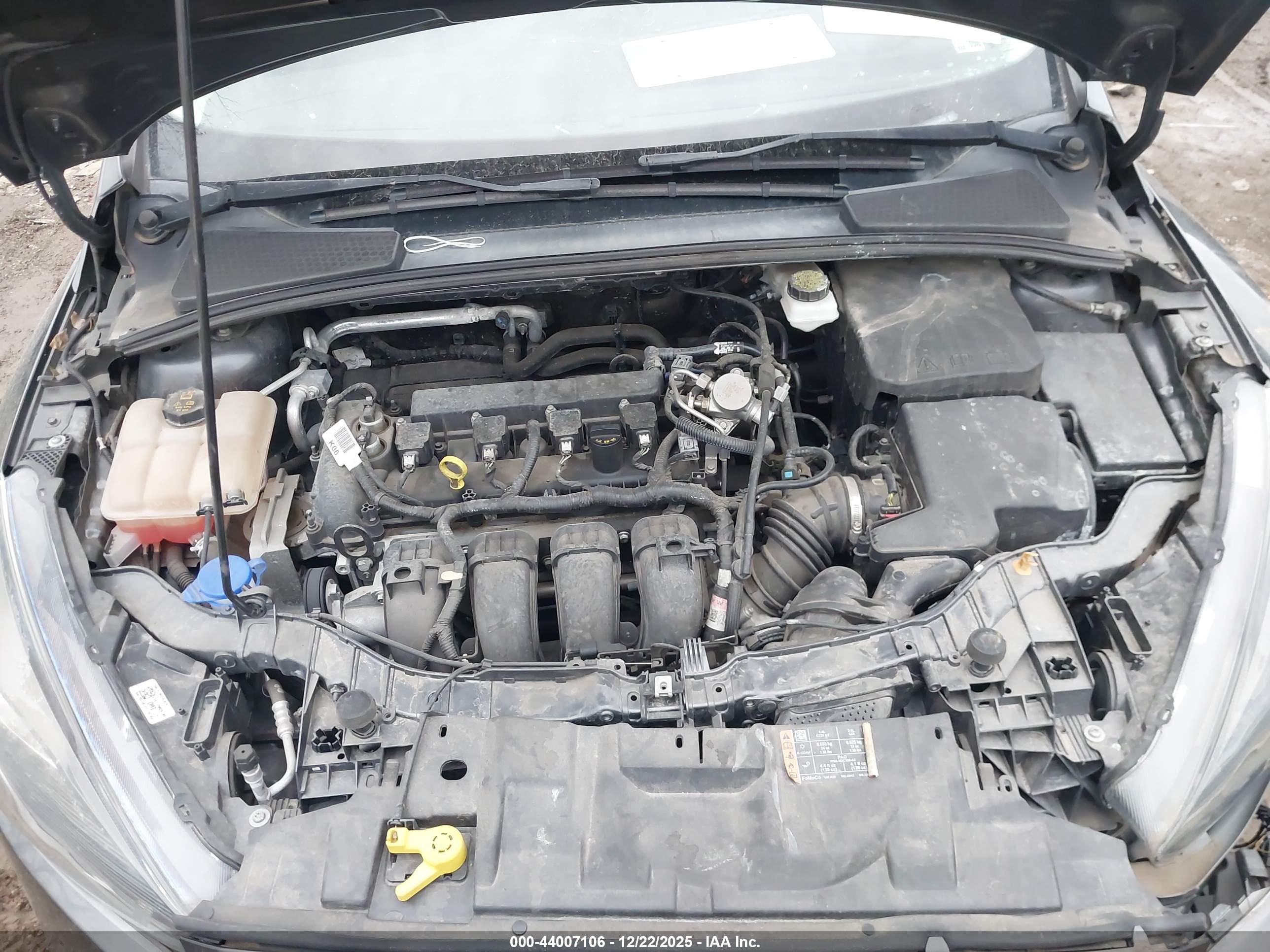 FORD FOCUS image 10