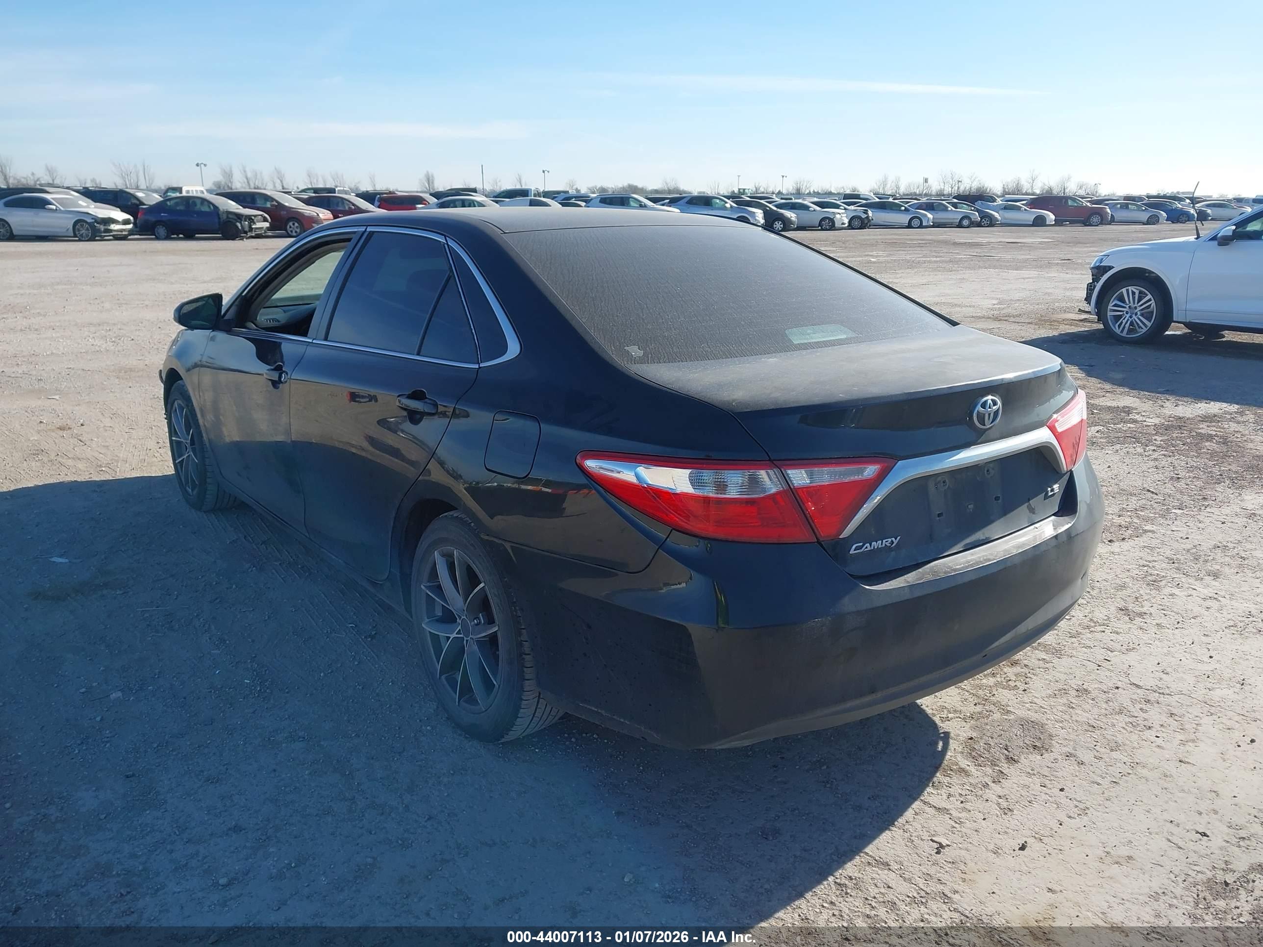TOYOTA CAMRY image 3