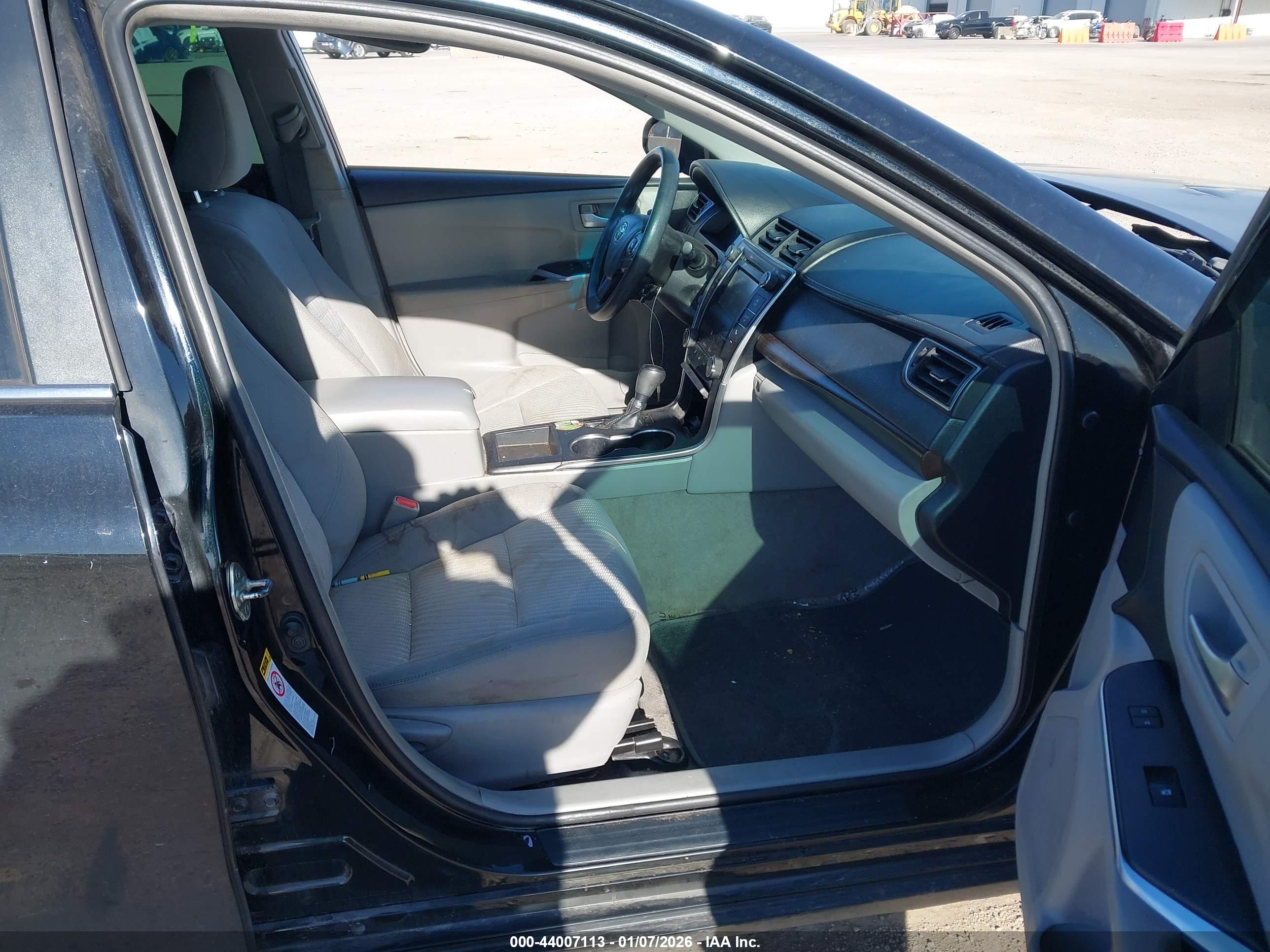 TOYOTA CAMRY image 5