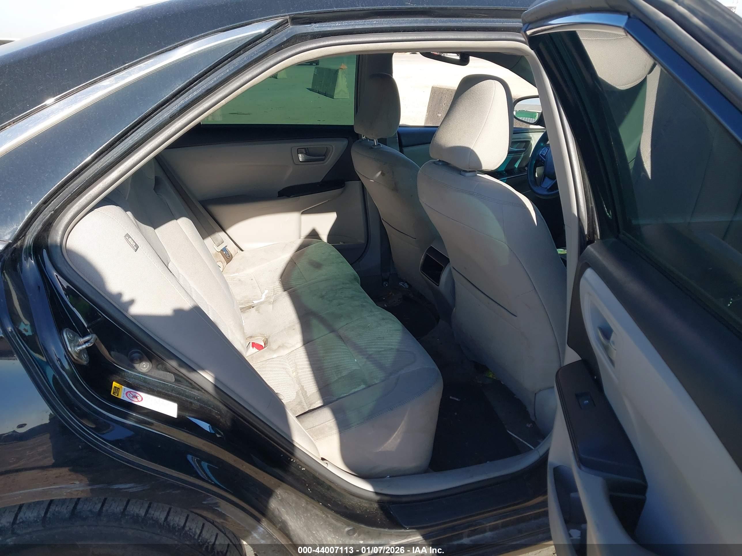 TOYOTA CAMRY image 8