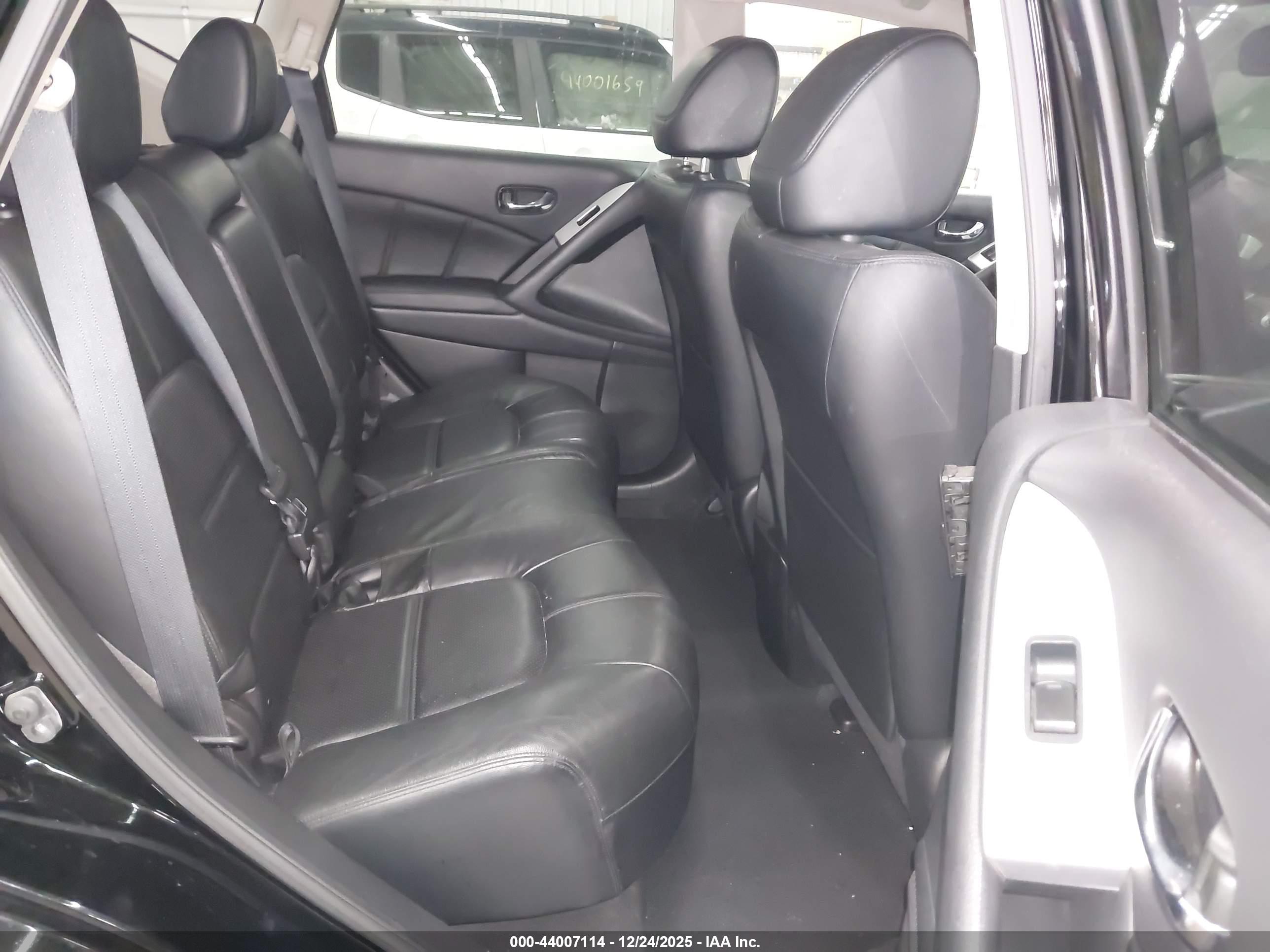 NISSAN MURANO image 8