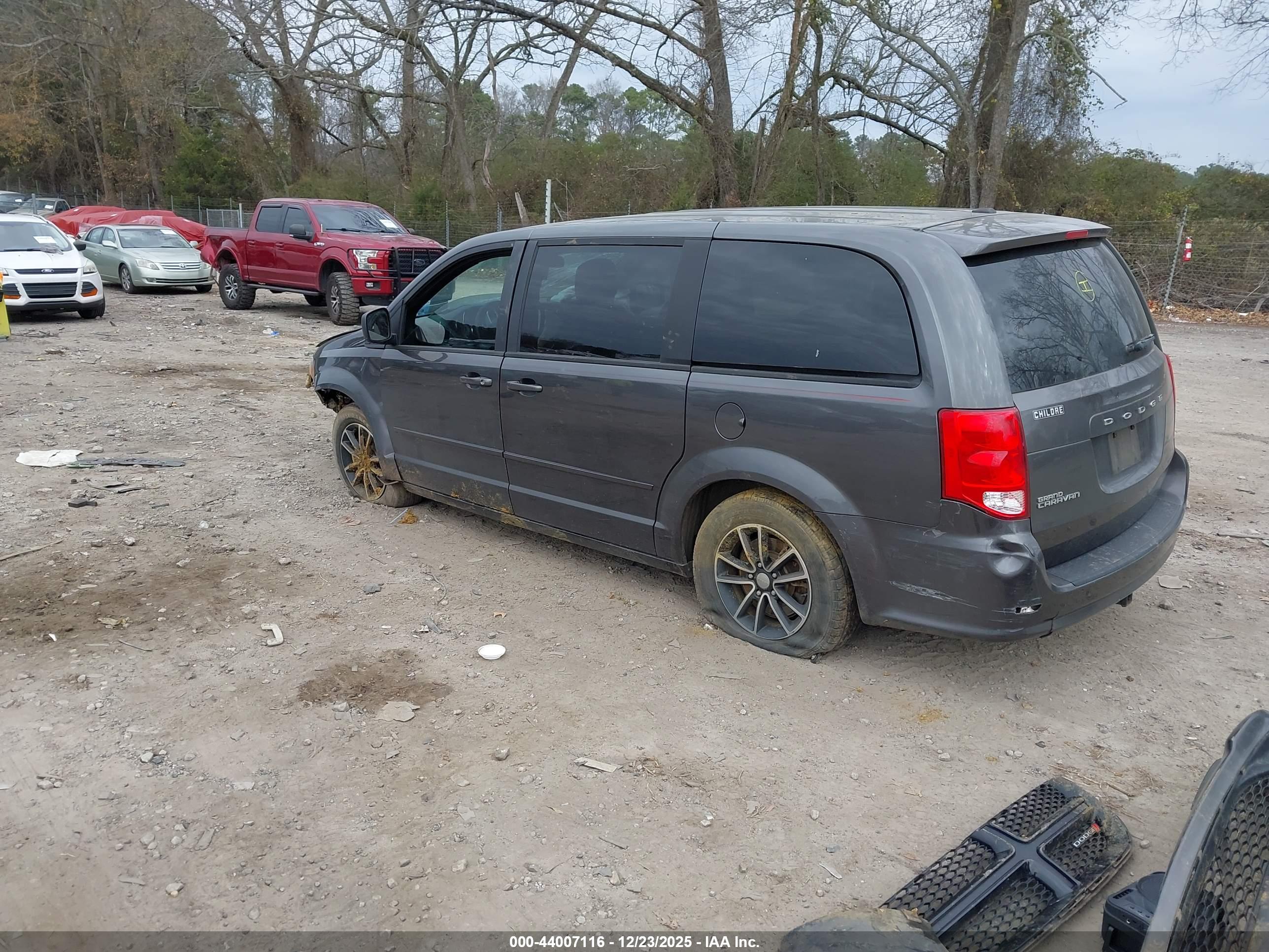 DODGE GRAND image 3