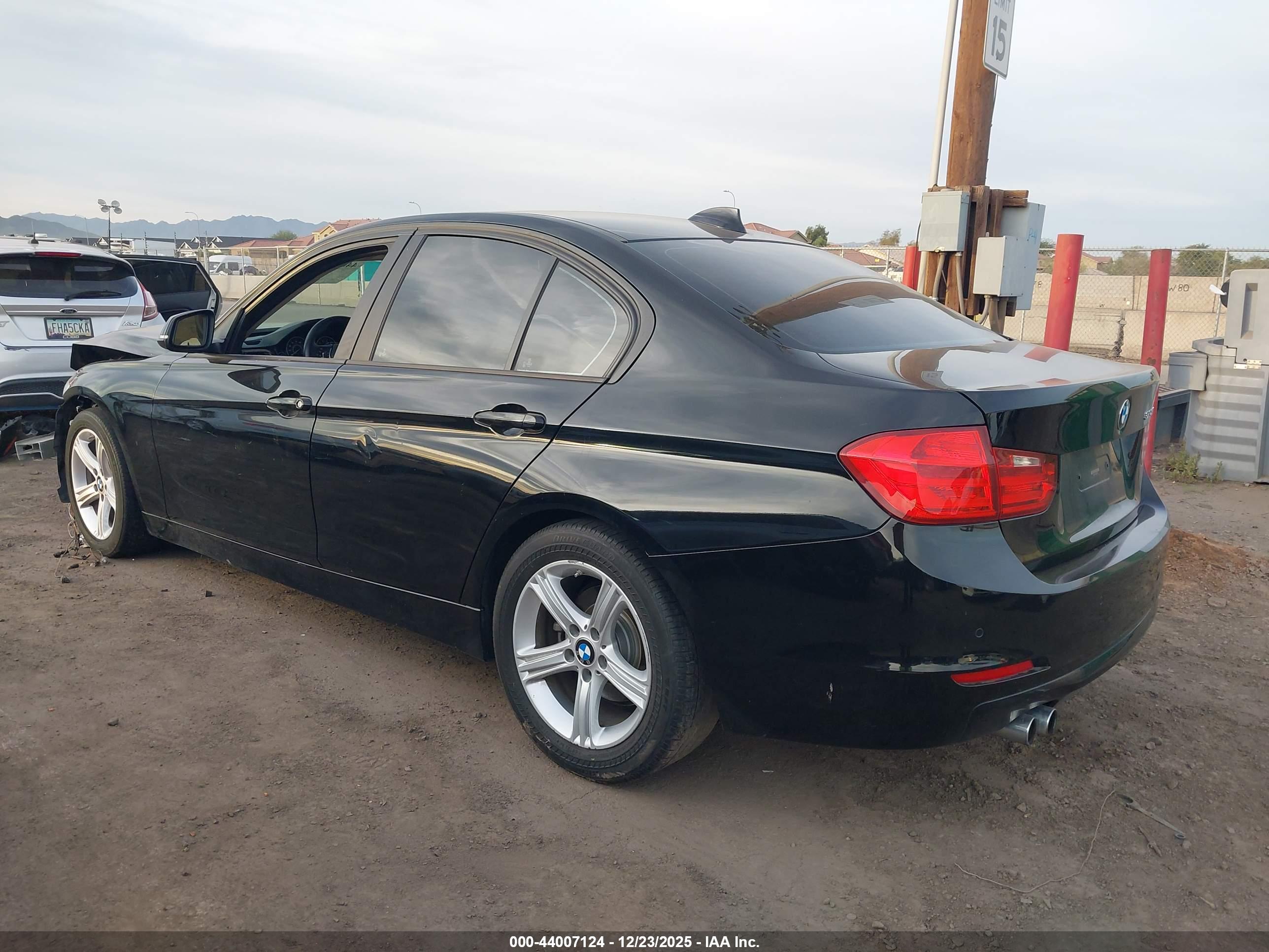 BMW 328I image 3