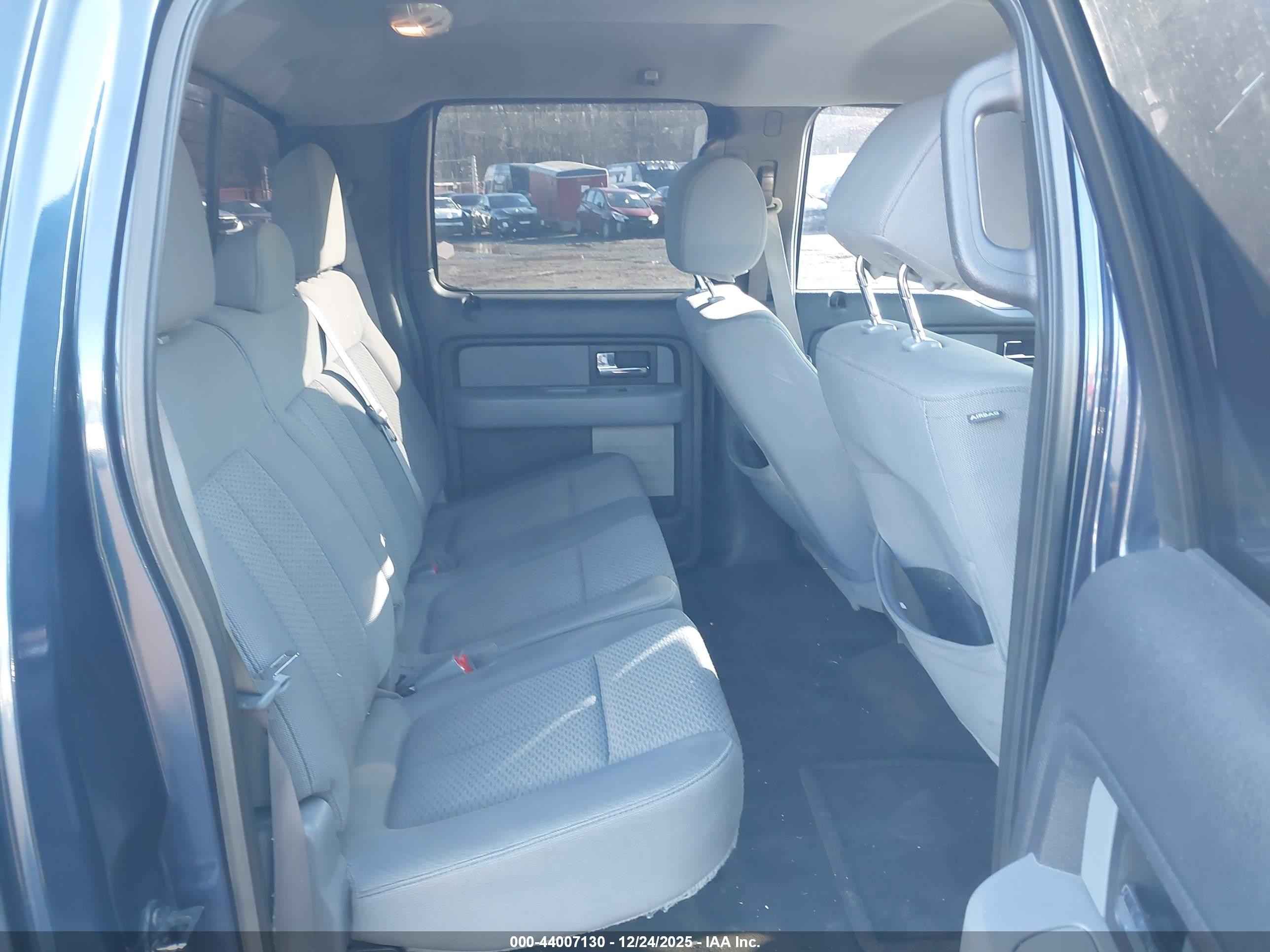 FORD F-150 image 8