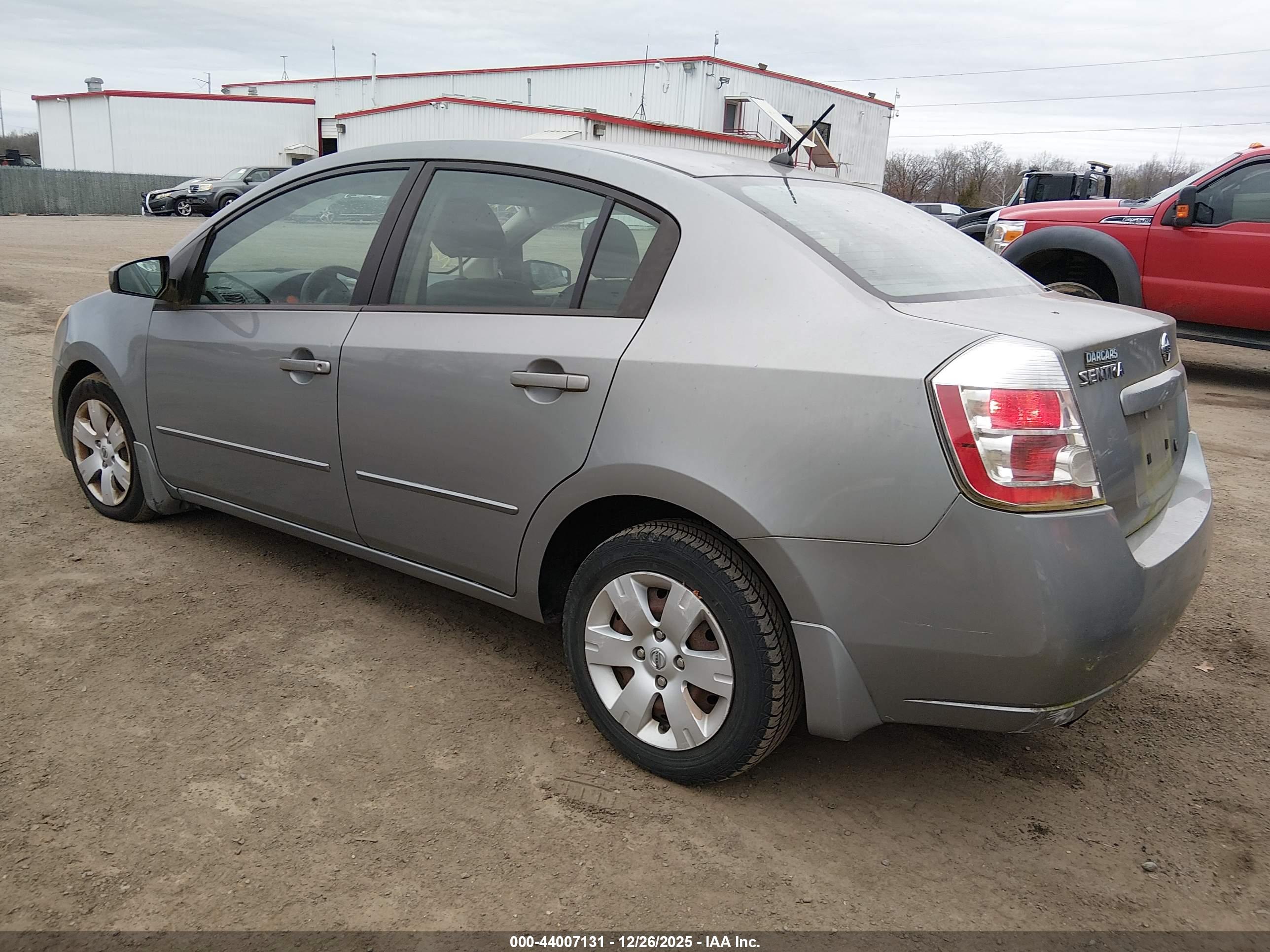 NISSAN SENTRA image 3