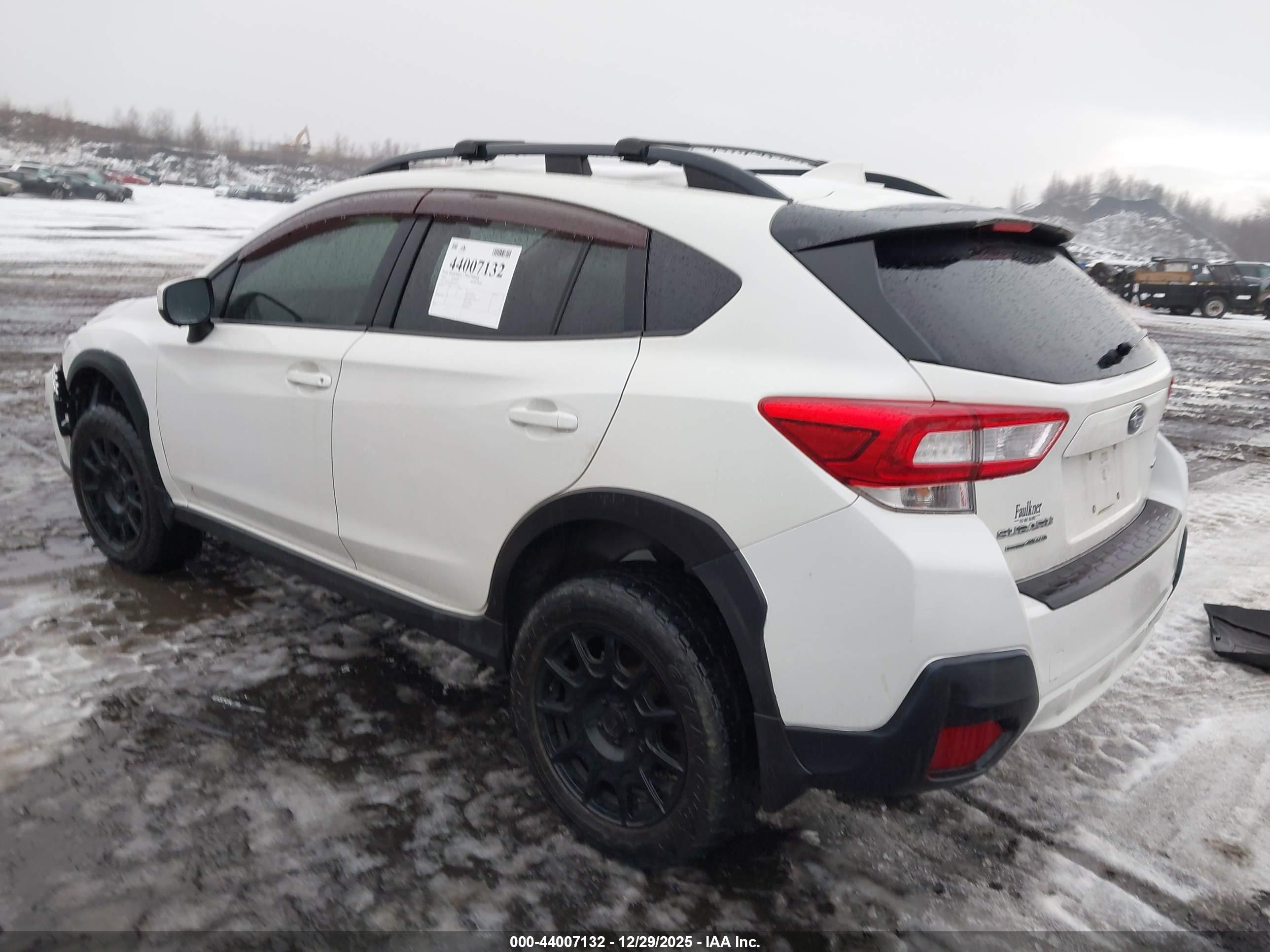 SUBARU CROSSTREK image 3