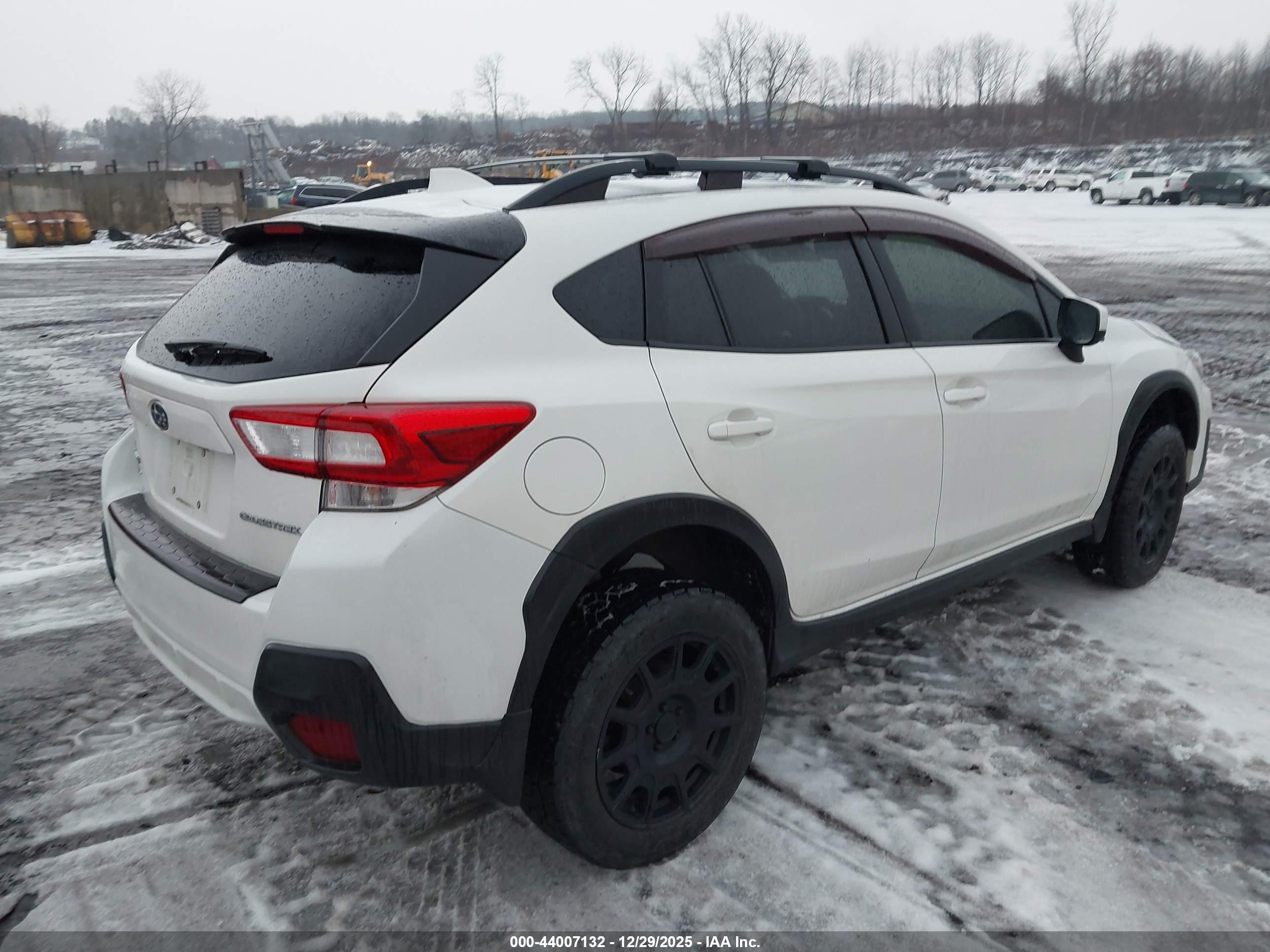 SUBARU CROSSTREK image 4