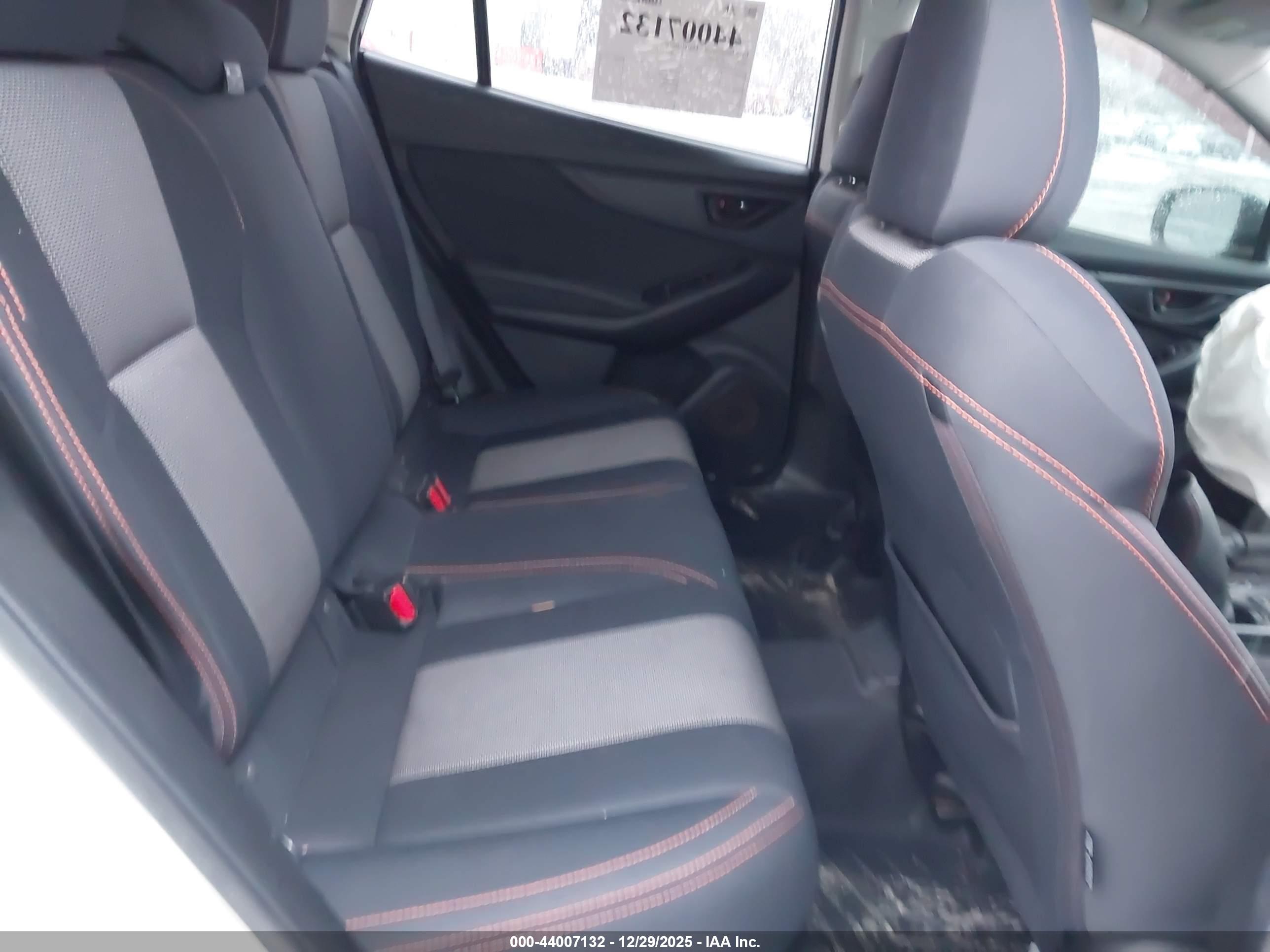 SUBARU CROSSTREK image 8