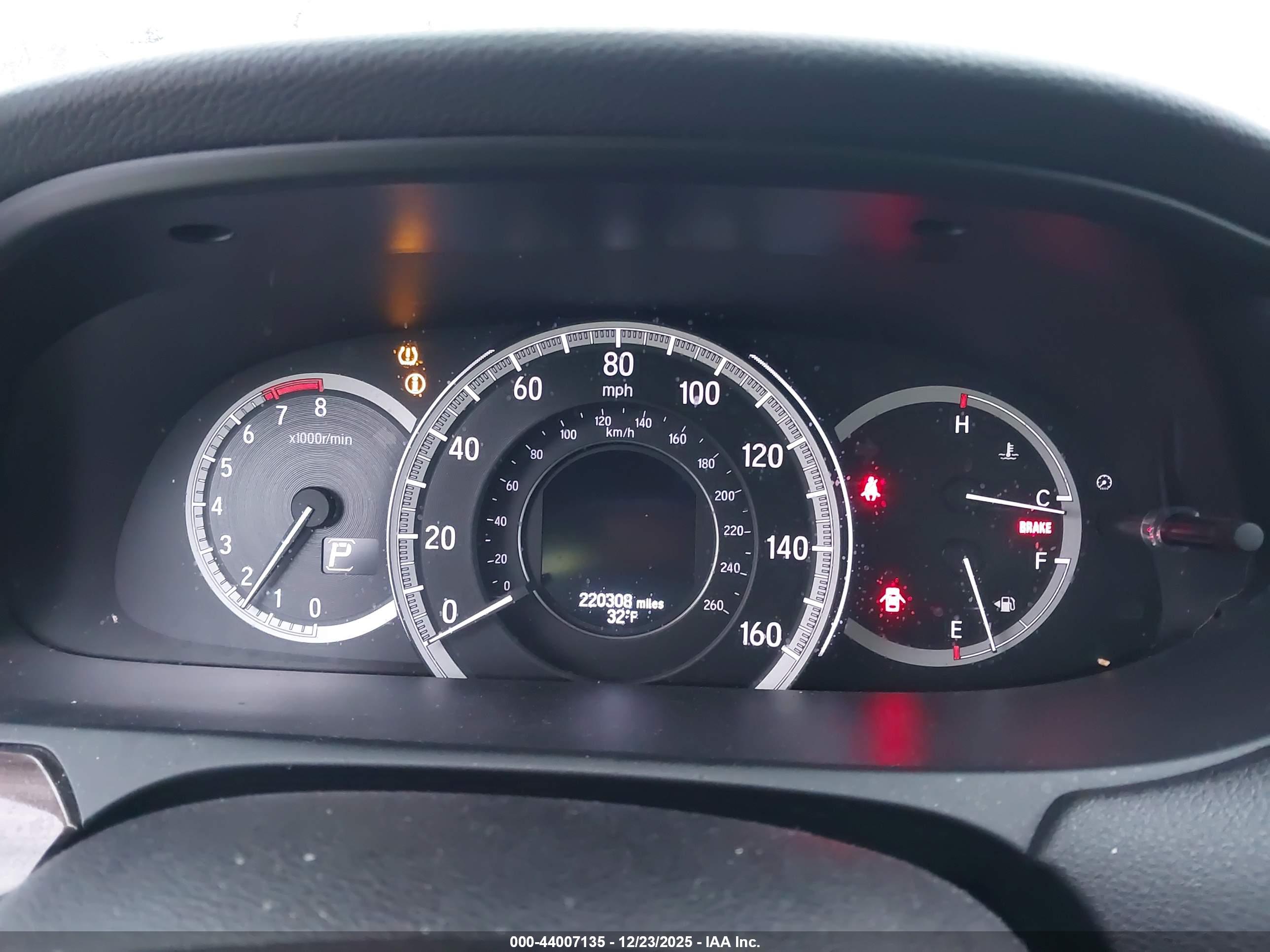 HONDA ACCORD image 7