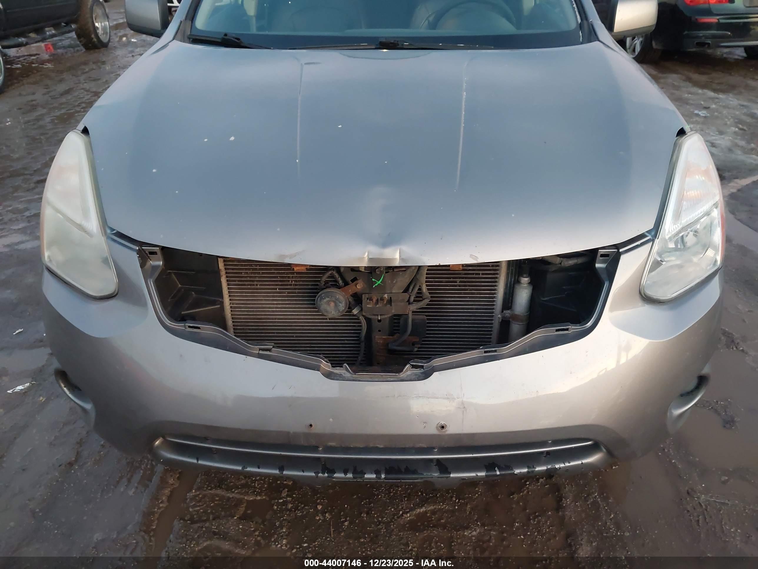 NISSAN ROGUE image 6