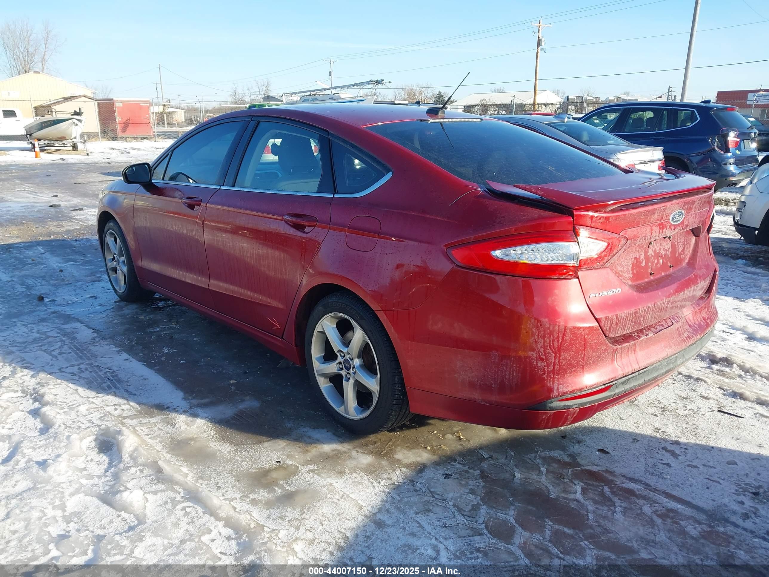 FORD FUSION image 3