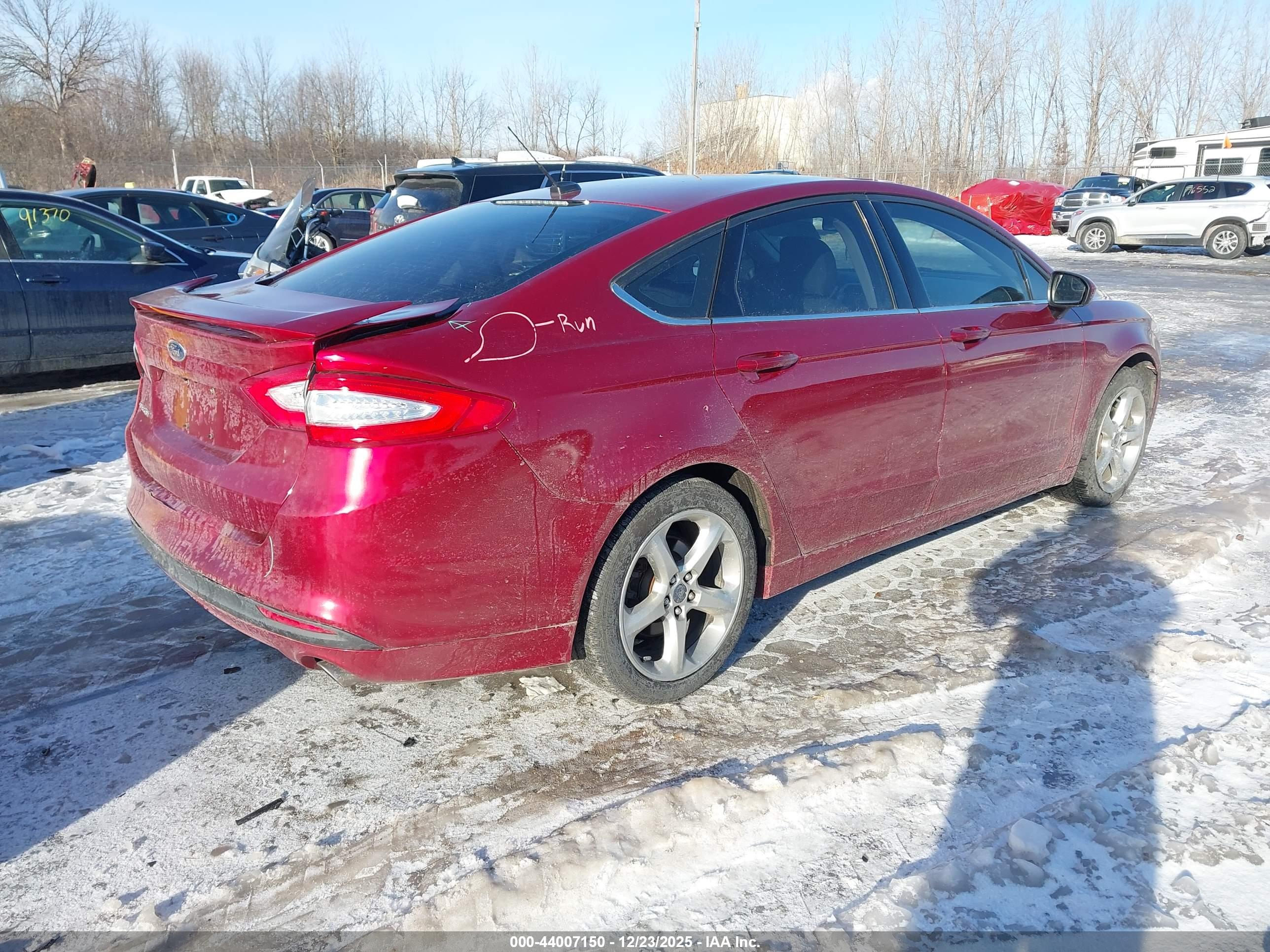 FORD FUSION image 4
