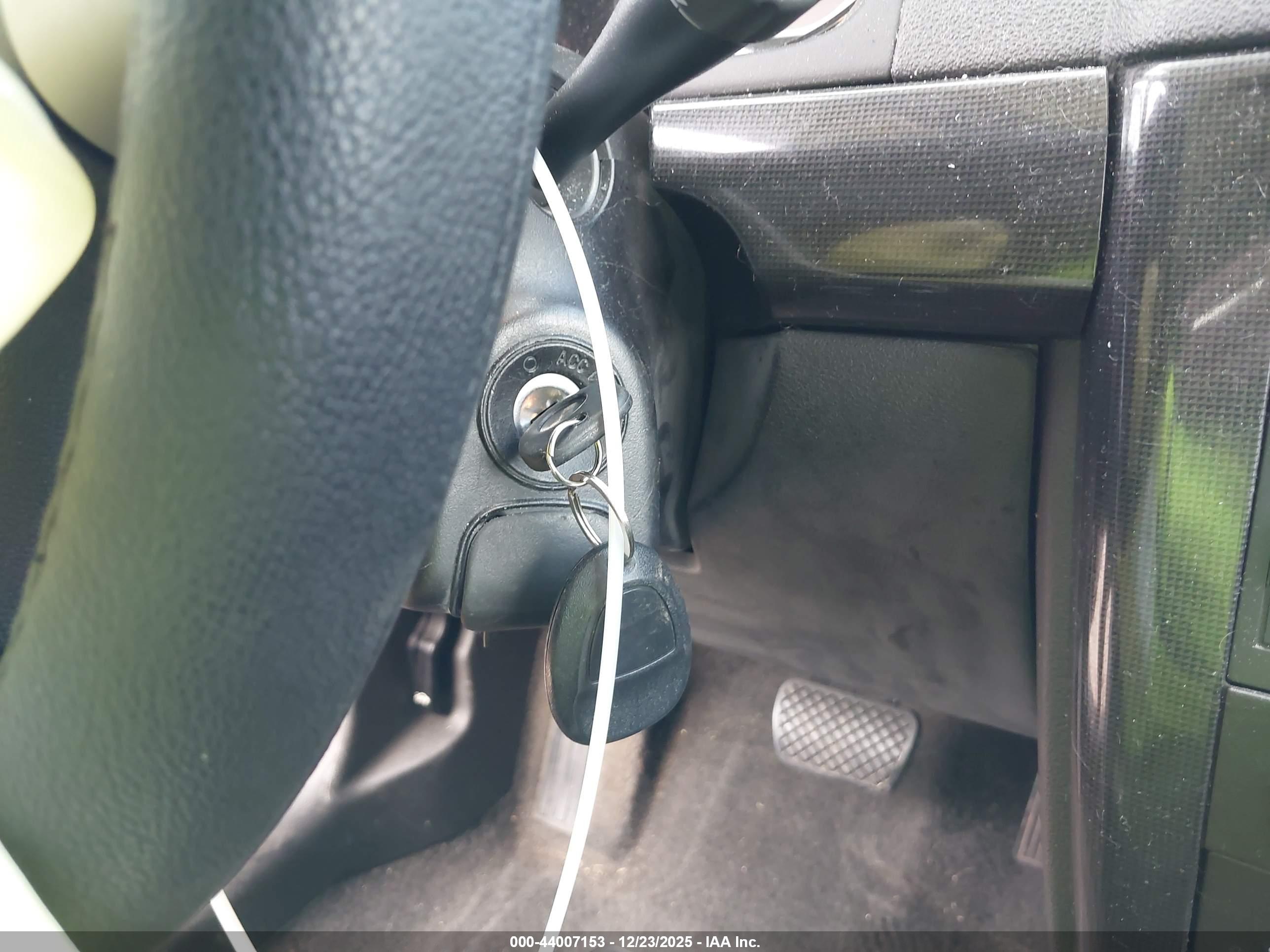 PONTIAC G5 image 11