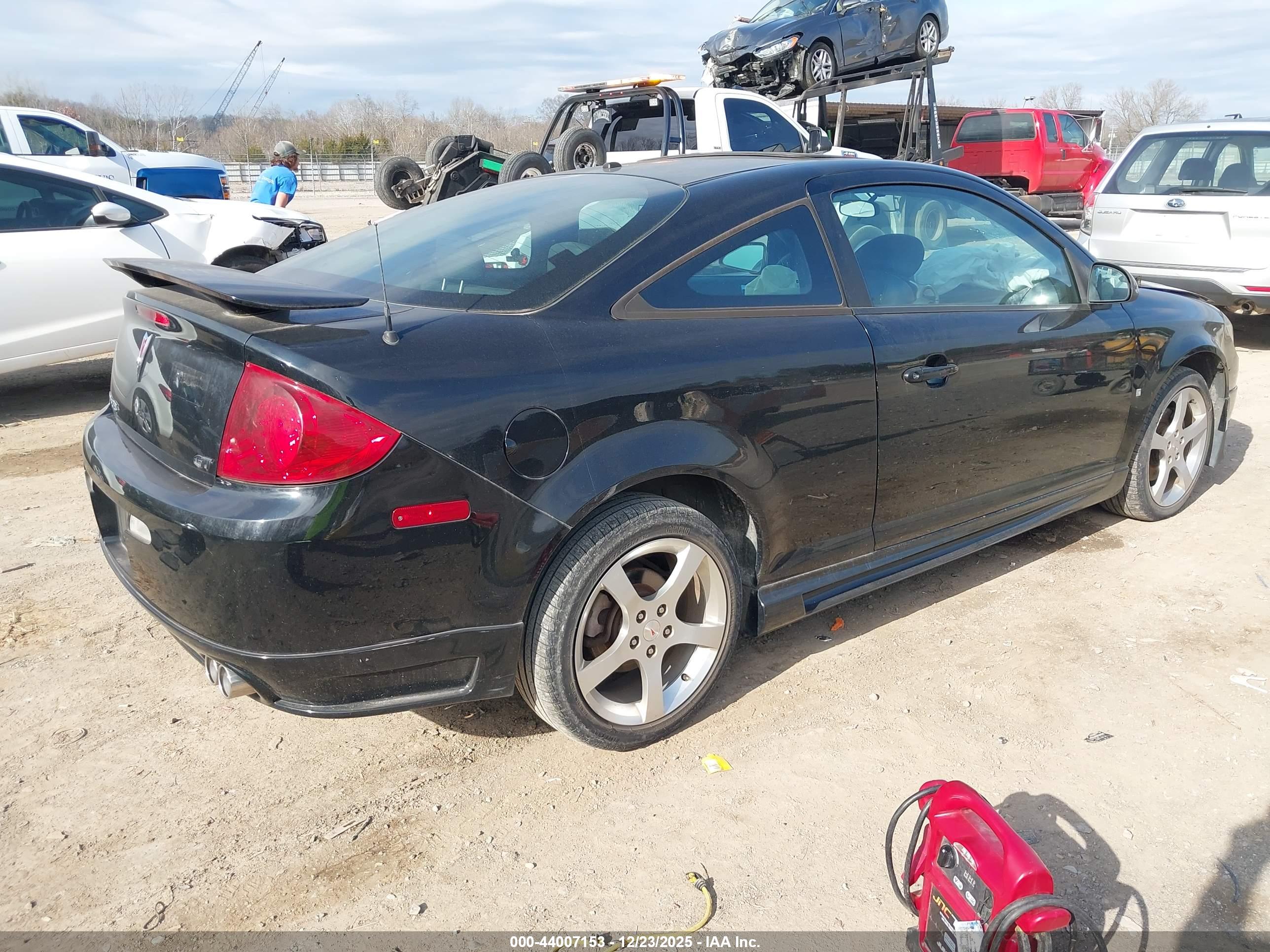 PONTIAC G5 image 4