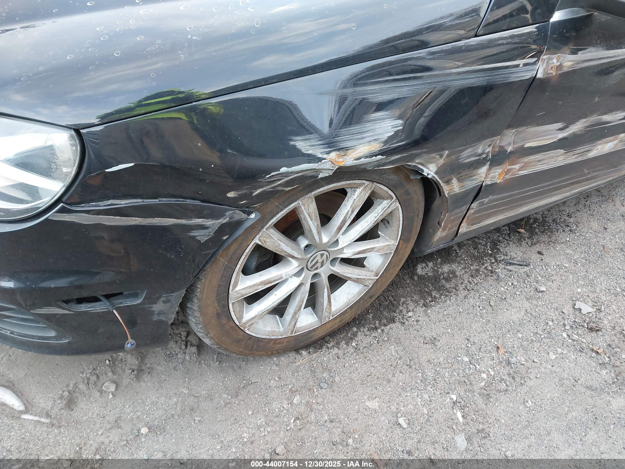 VOLKSWAGEN EOS image 2